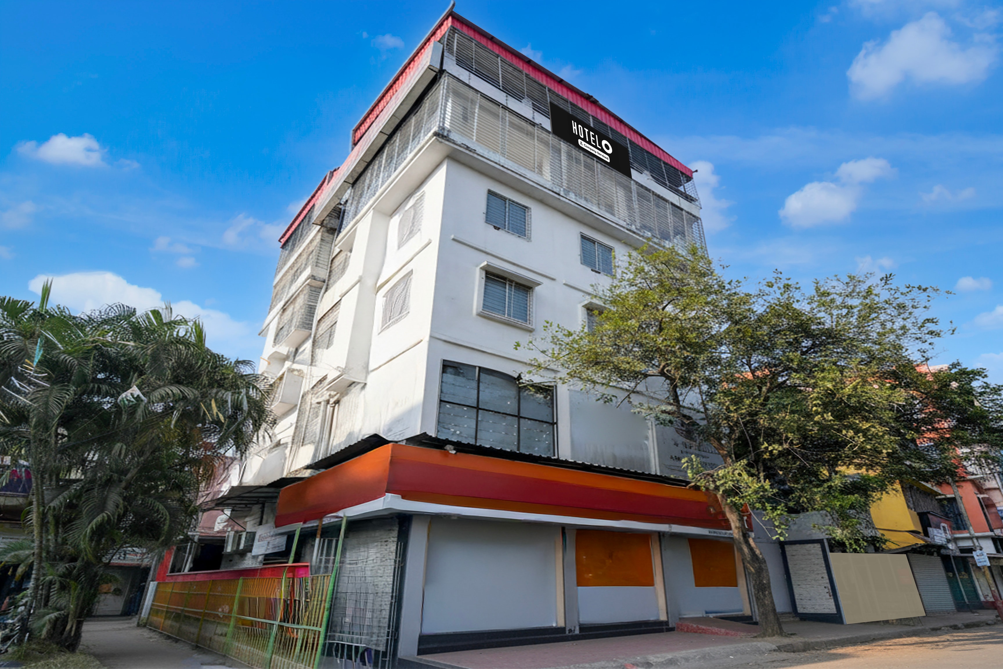 Super Collection O Netaji Metro Station Kolkata Formerly Mahamaya Step Inn in Kolkata