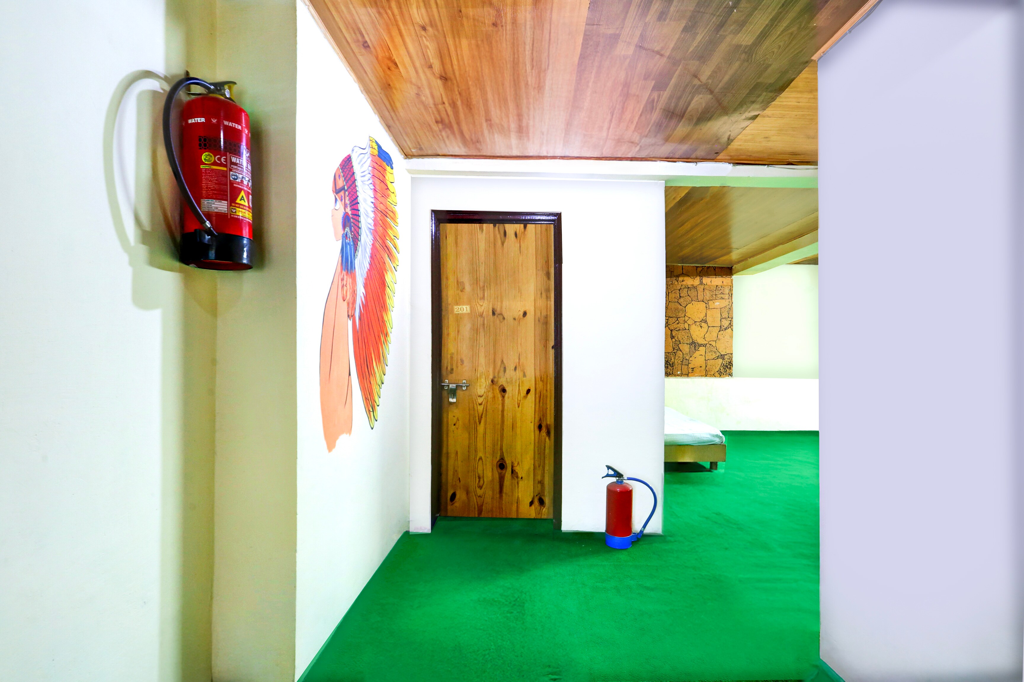 Super Hotel O Simsa Near Kanyal Road in Manali