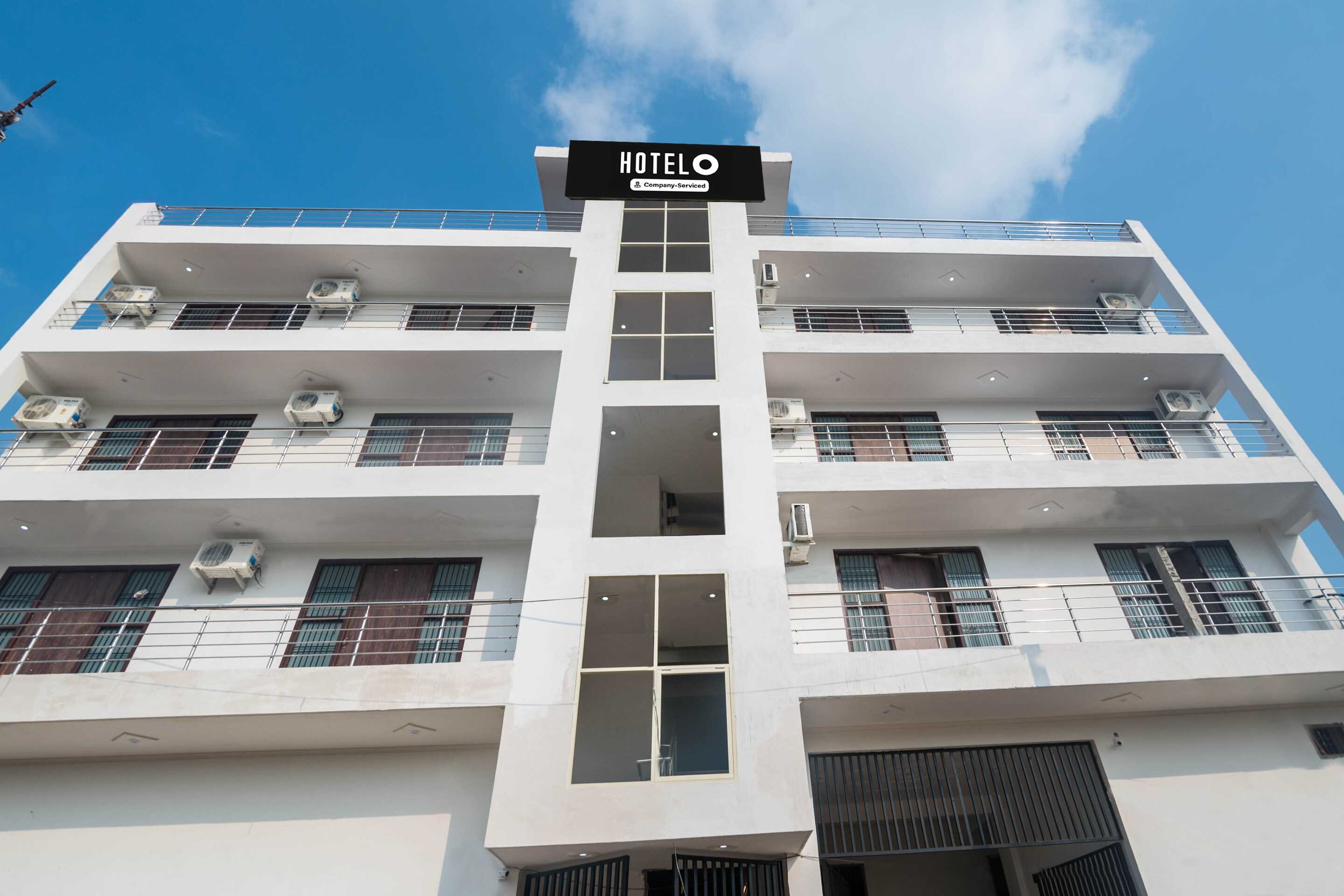 Hotel O The Grand Venice Mall Formerly VM Residency in Noida