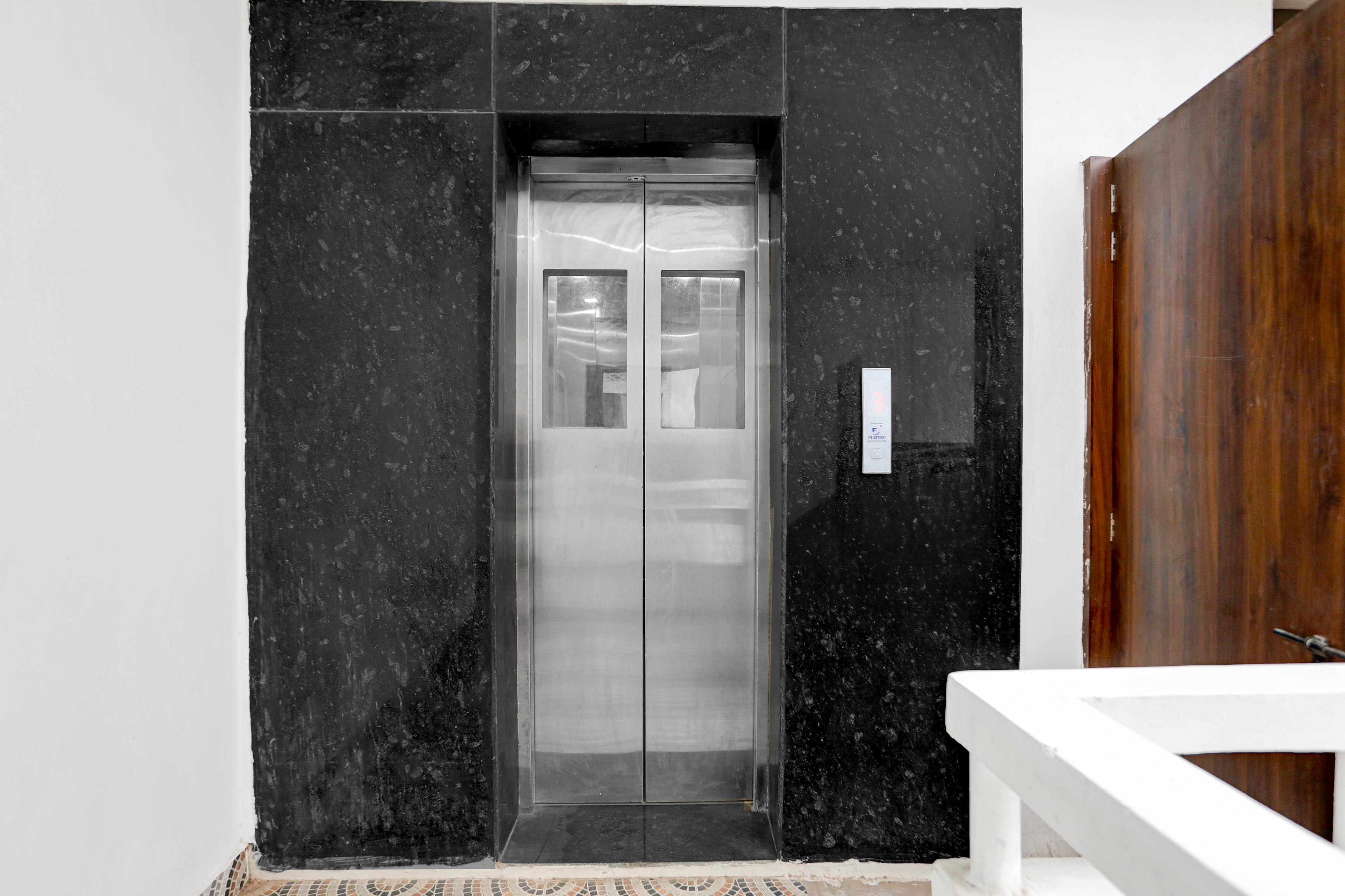 Hotel O Varanasi Trade Center formerly Vairaghi Villa in Varanasi