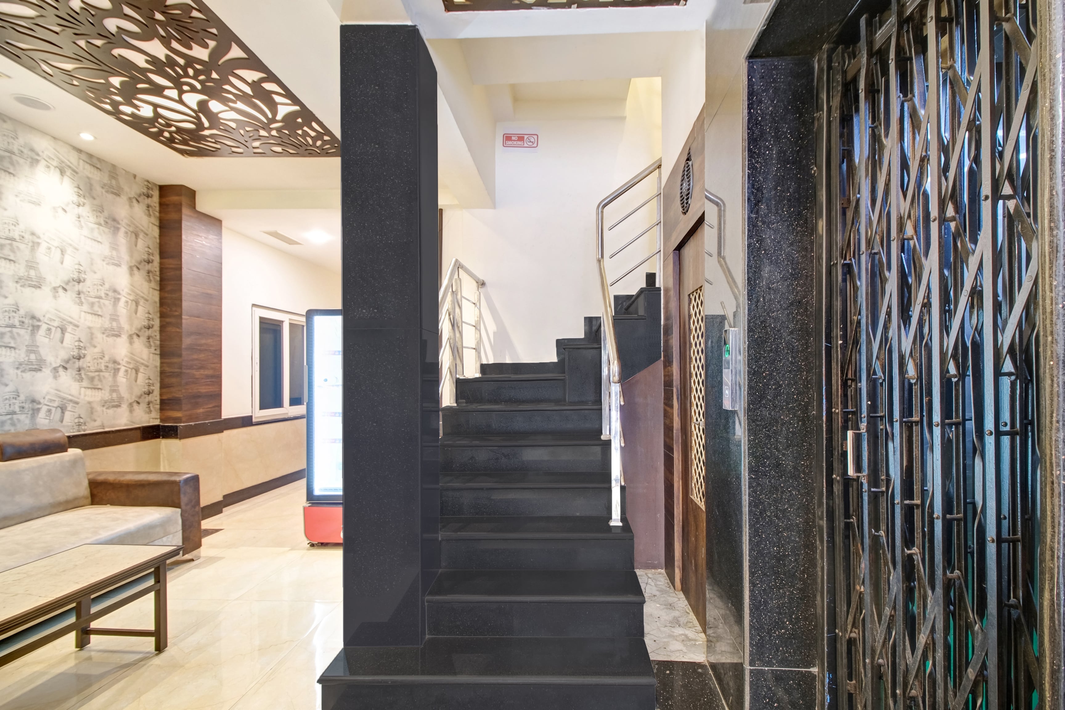 Super Hotel O Vijayawada Near Railway Station in Vijayawada