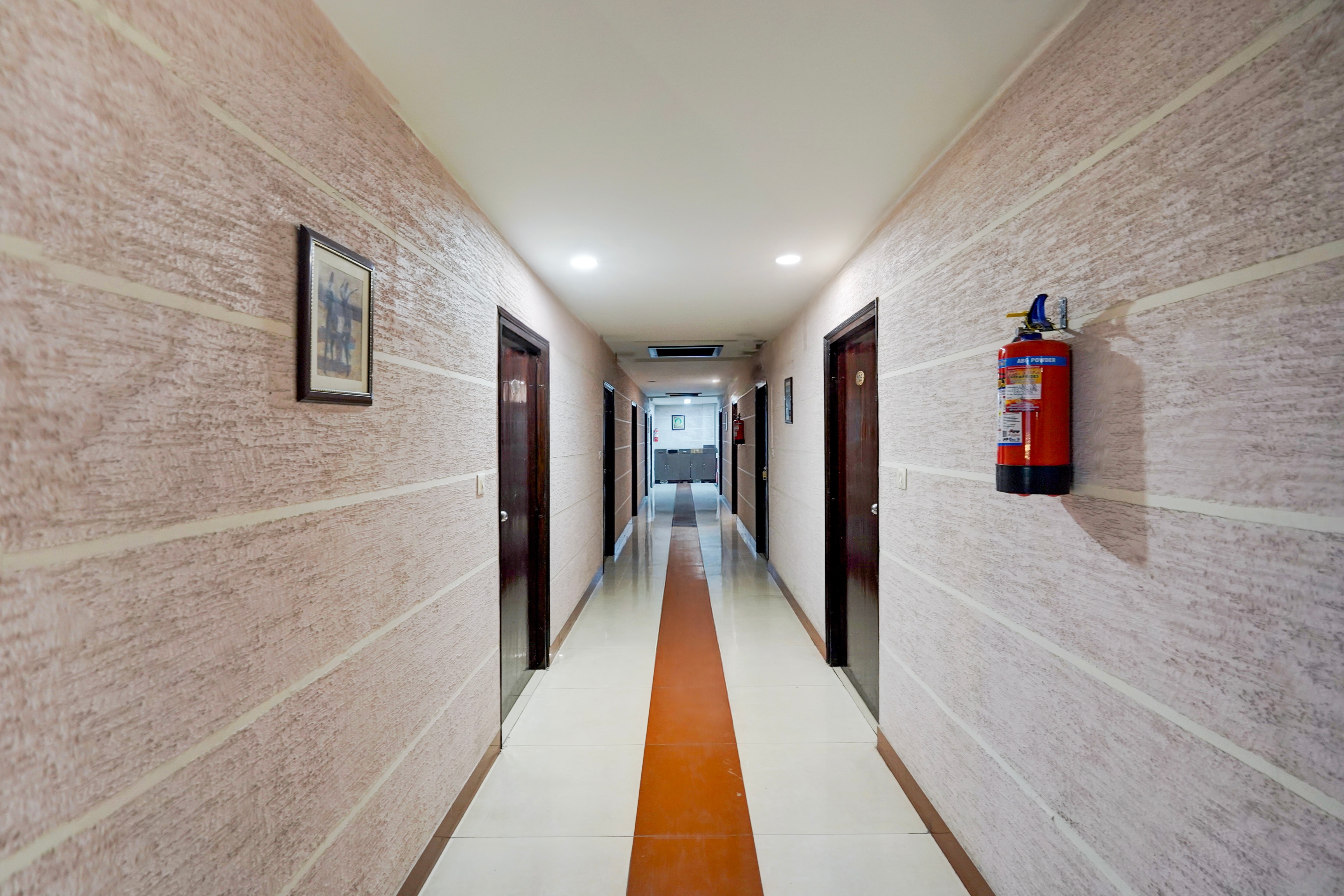 Super Collection O Awas Vikas Near Bus Stand Formerly Hotel Rivera in Rudrapur