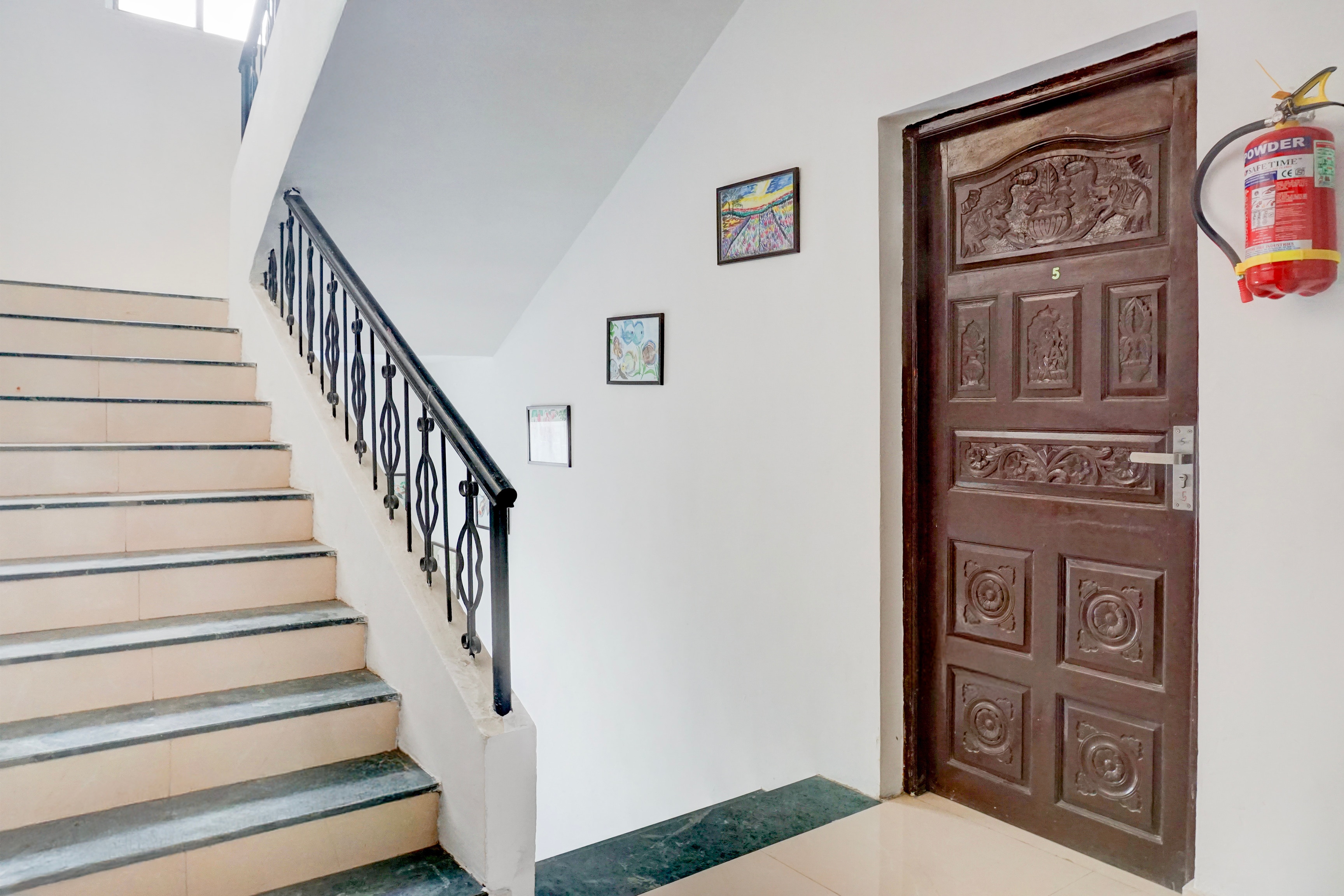 Super Collection O Baner Near Mumbai Pune Highway in Pune