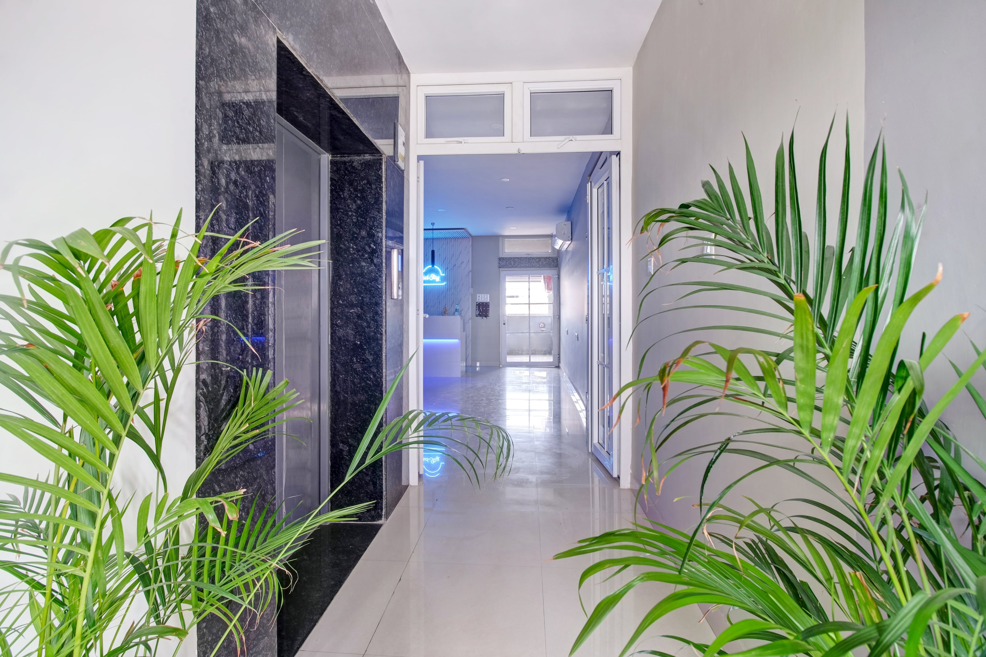 Super Collection O ISBT in Guwahati