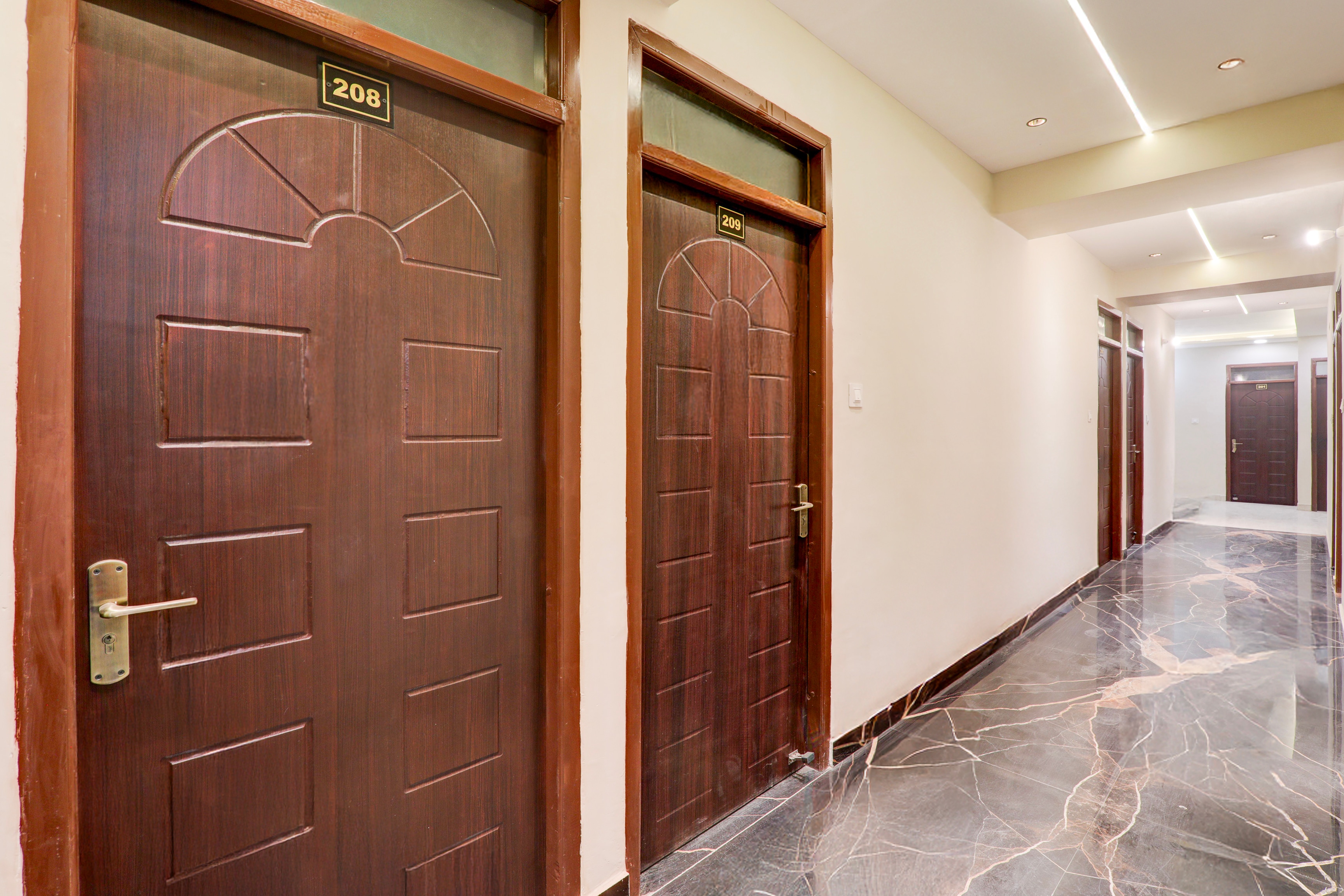 Super Collection O Kakadeo Kanpur Formerly Hotel Avon in Kanpur