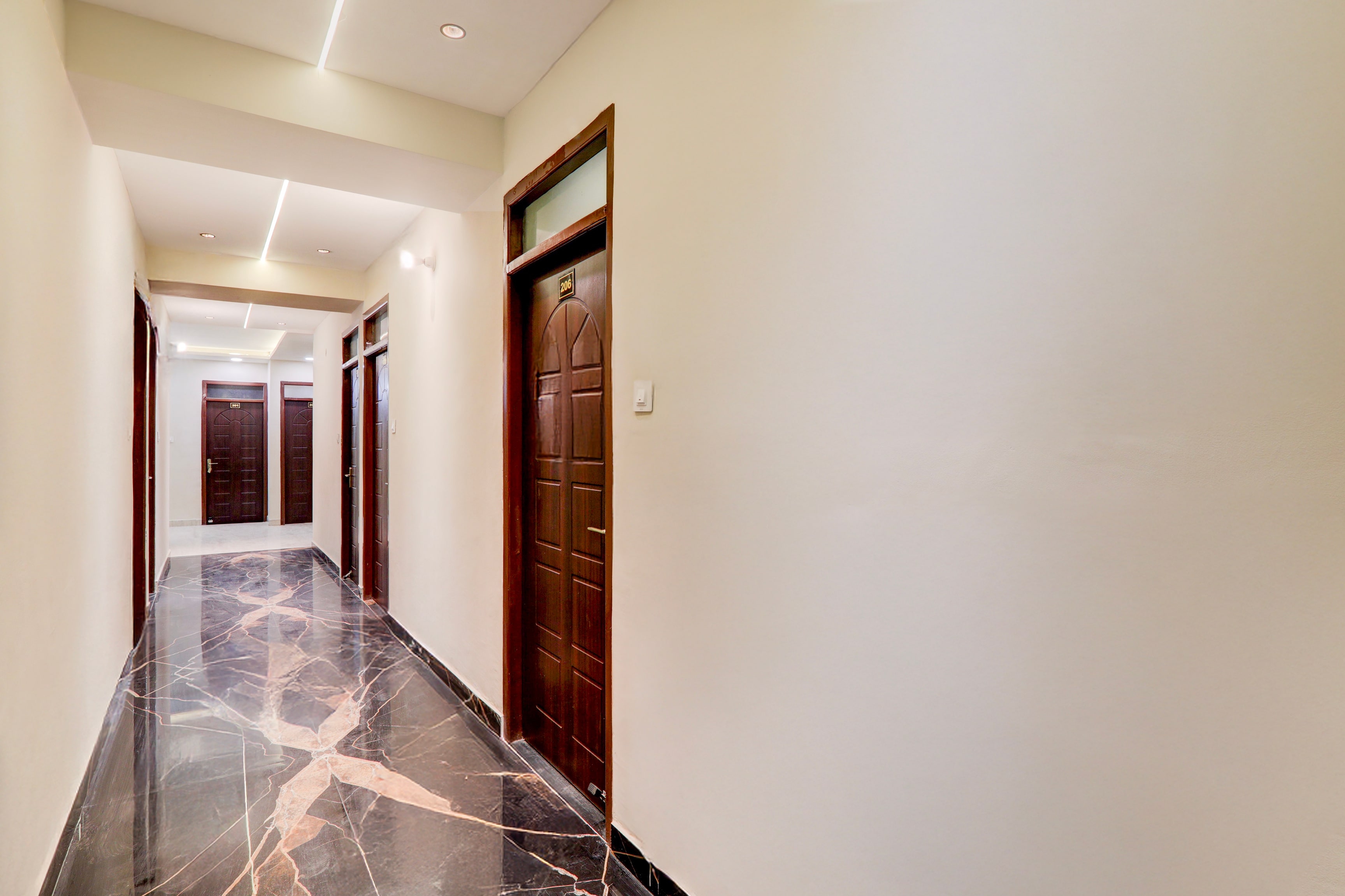 Super Collection O Kakadeo Kanpur Formerly Hotel Avon in Kanpur