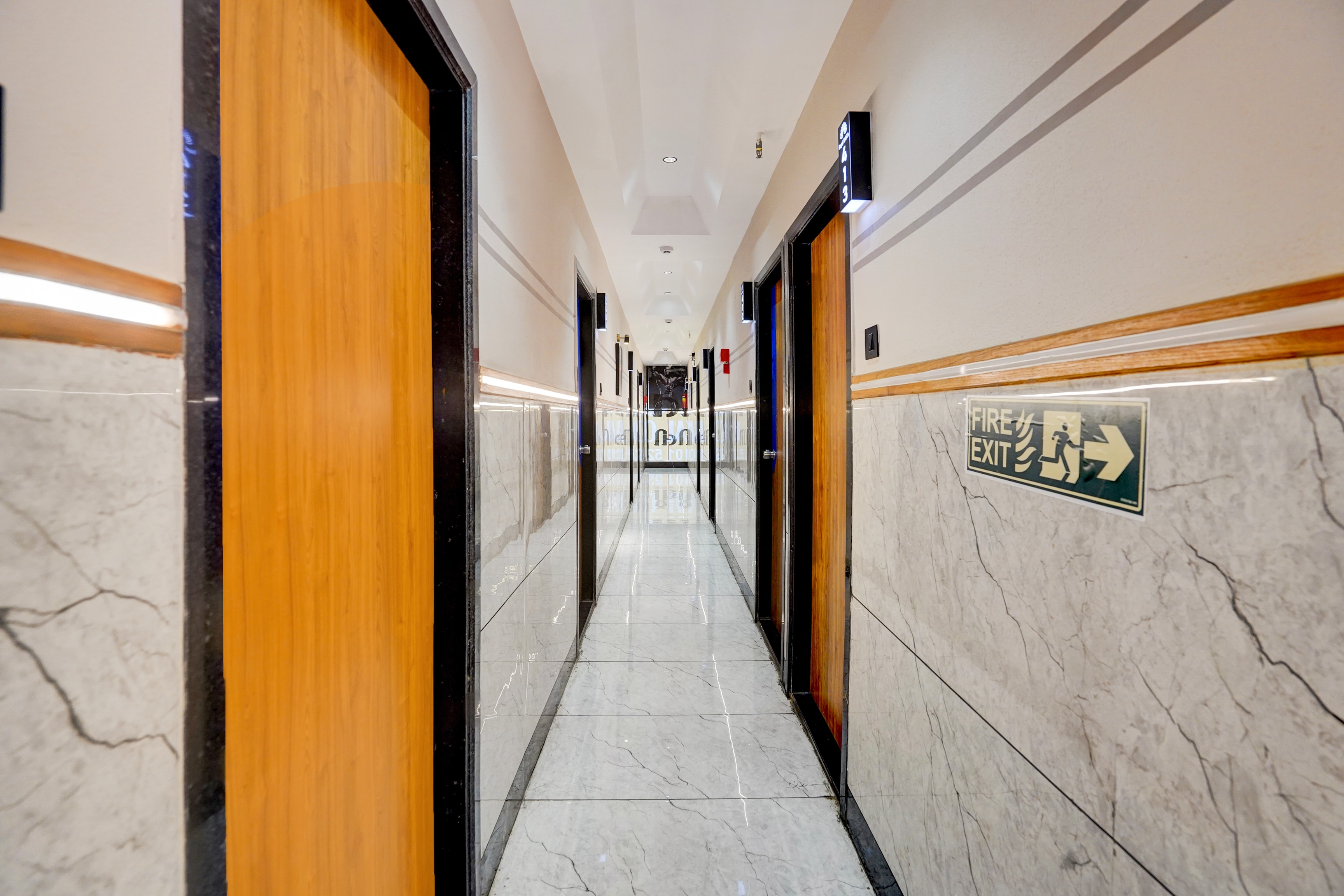 Super Collection O Kosad Railway Station Formerly Hotel Royal Orbits in Surat