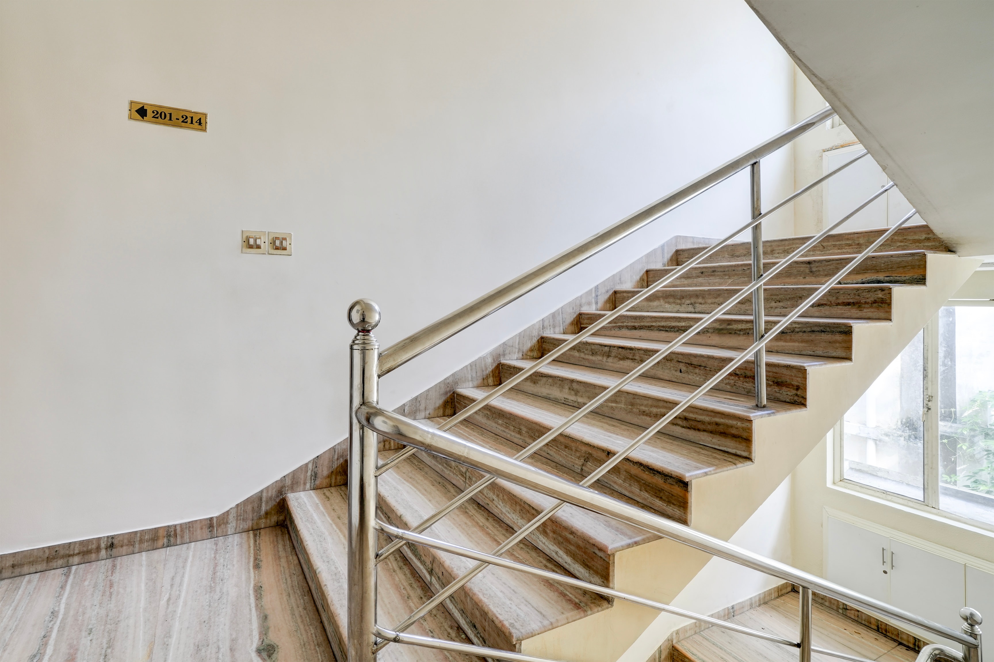 Super Collection O MG Road in Kochi