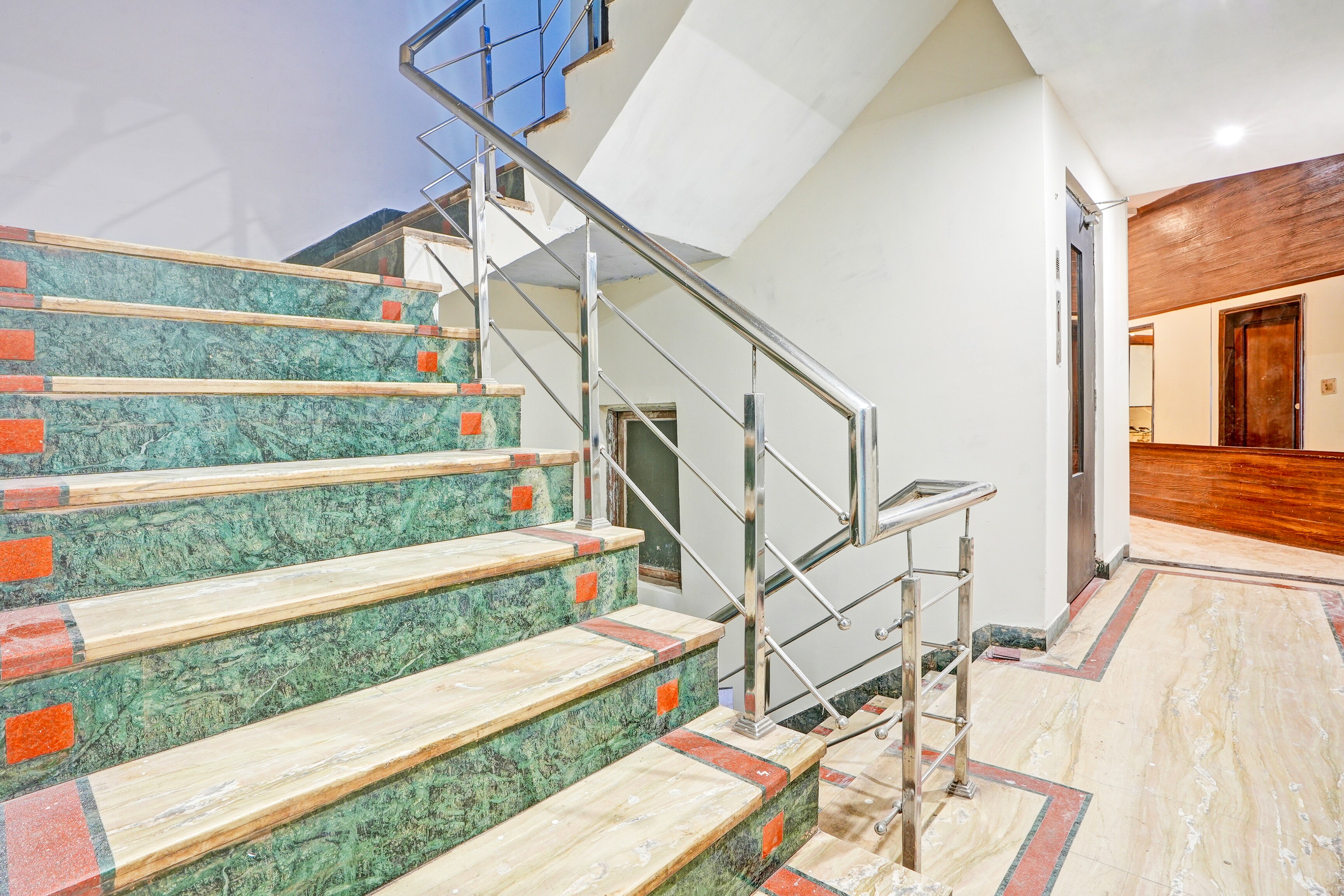 Super Collection O Phoolbagh Near DD Mall in Indore