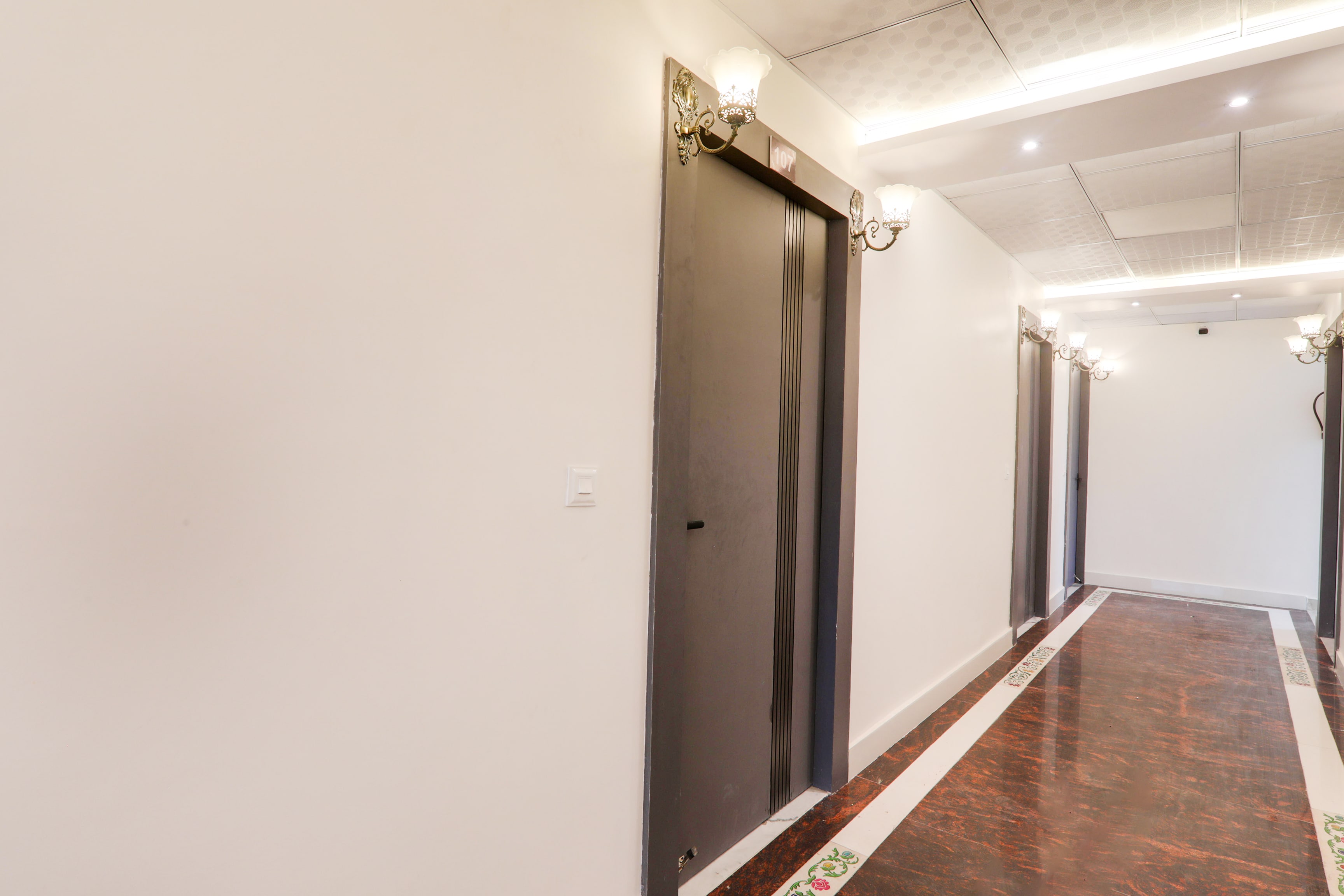 Super Collection O Quila Road Formerly JR Inn in Lucknow