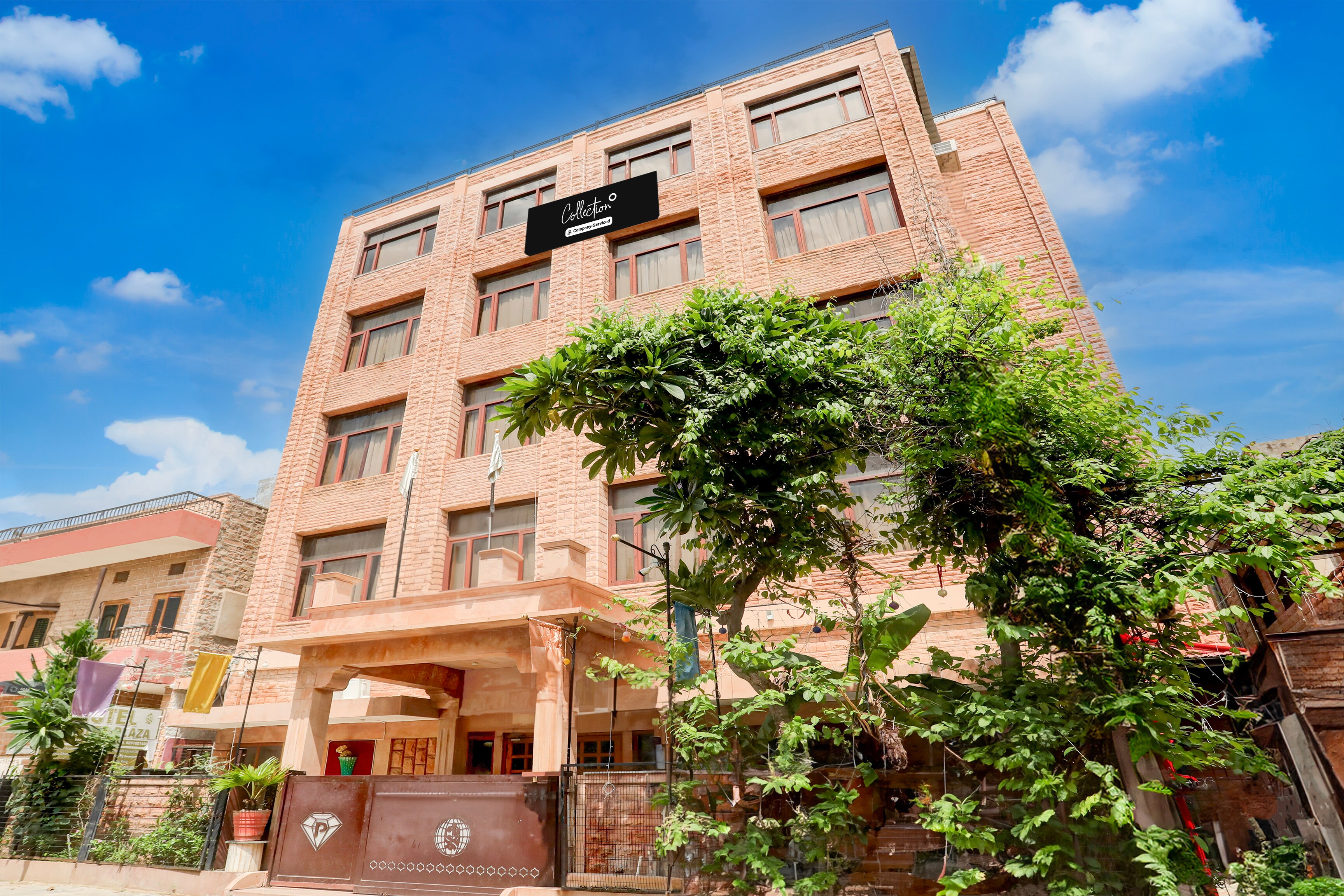 Collection O Rai Ka Bagh Near Railway Station Formerly Pioneer Plaza in Jodhpur