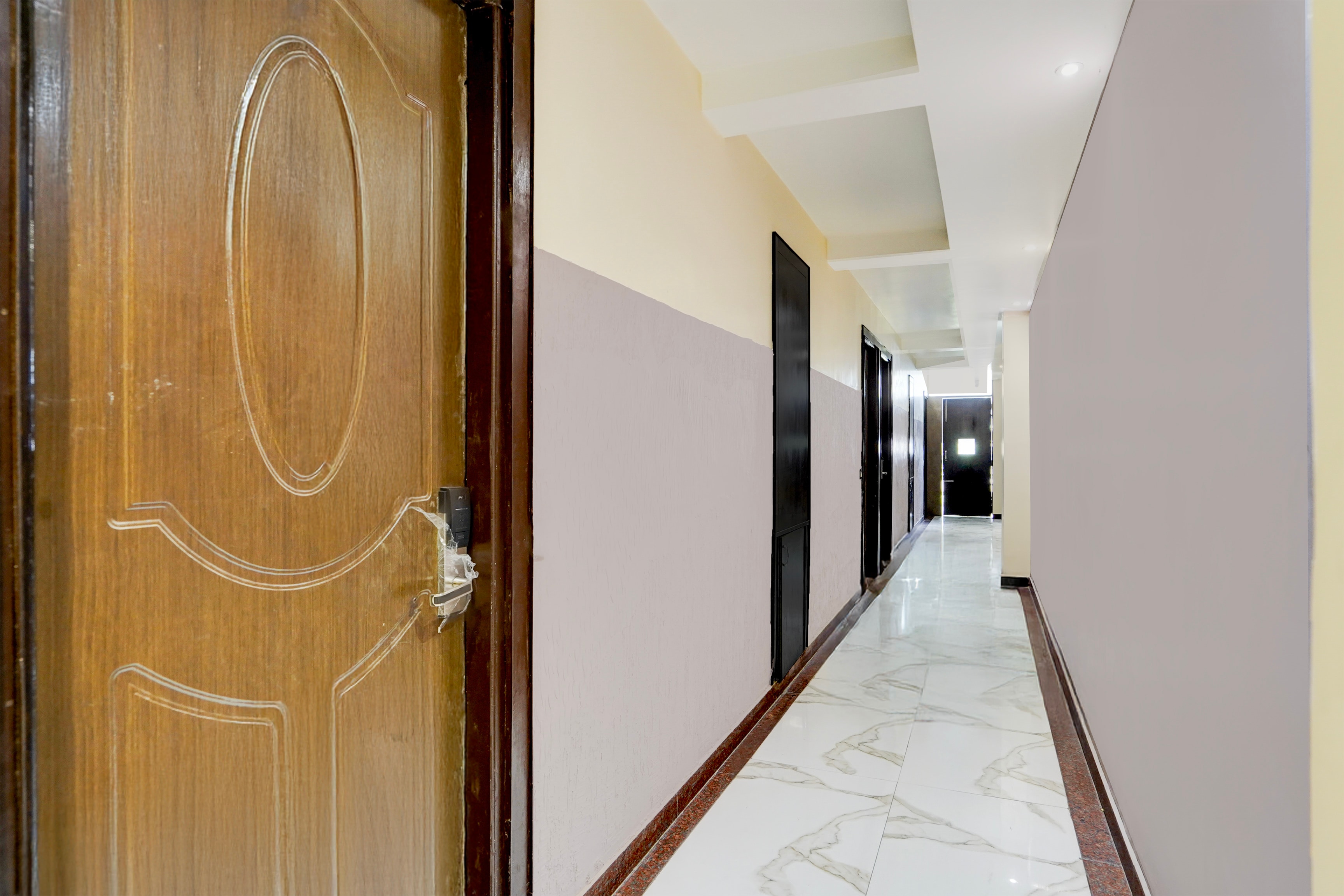 Super Collection O Railway Station Dehradun Formerly Hotel Narula in Dehradun