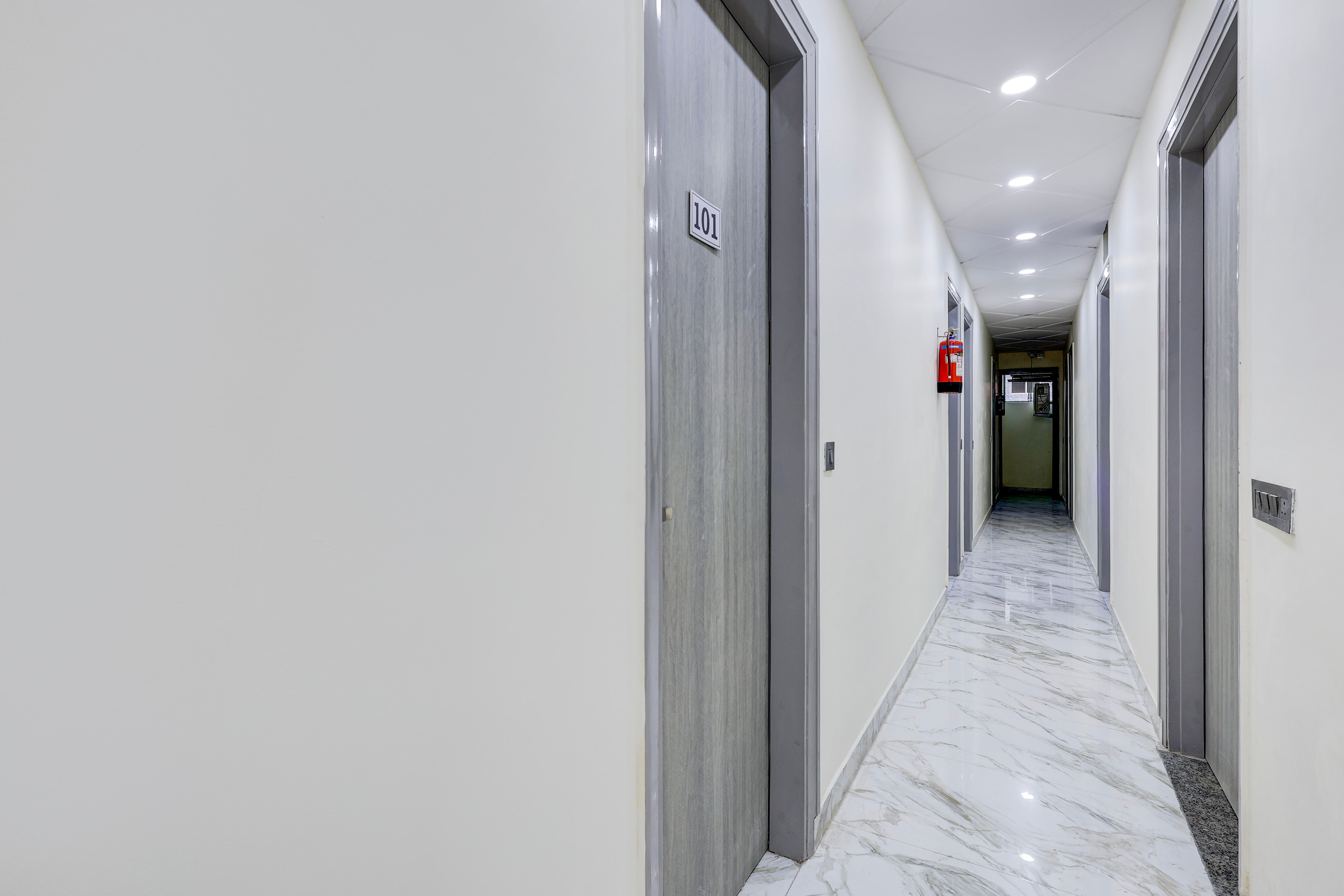 Super Collection O Rohini Sector 21 Formerly Shelter Inn in Delhi