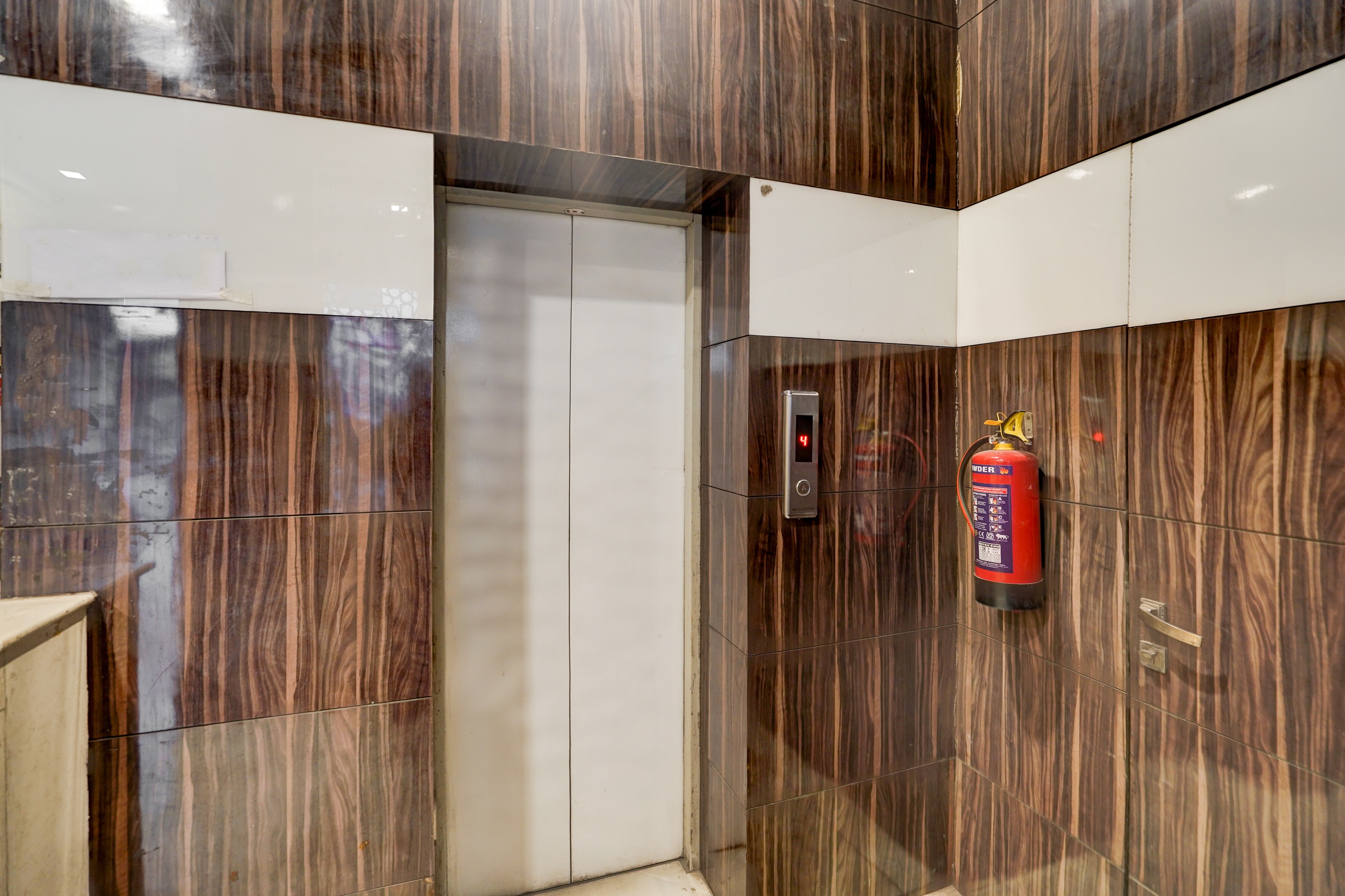 Collection O Sindhi Camp Bus Stand Formerly Hotel Metro View in Jaipur