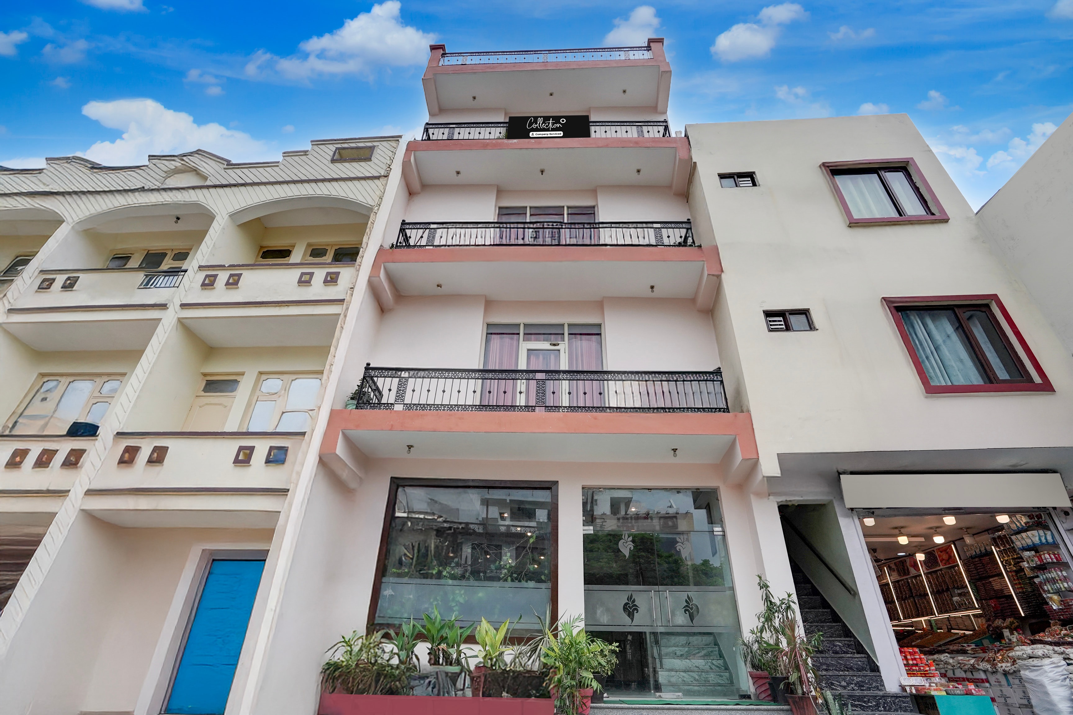 Super Collection O Vaishno Devi Temple Formerly Hotel The Leaf in Katra