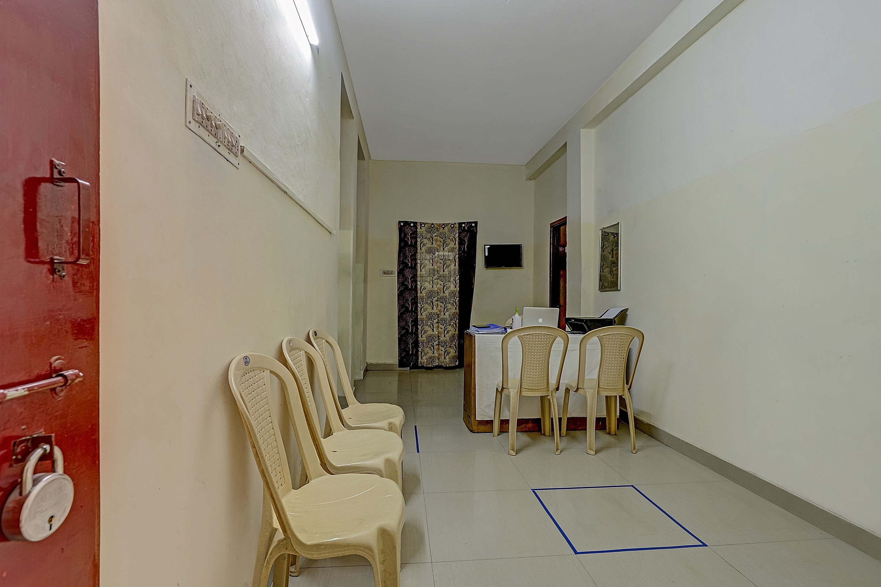 Collection O Velachery Railway Junction Formerly Vijay Guest House  in Chennai