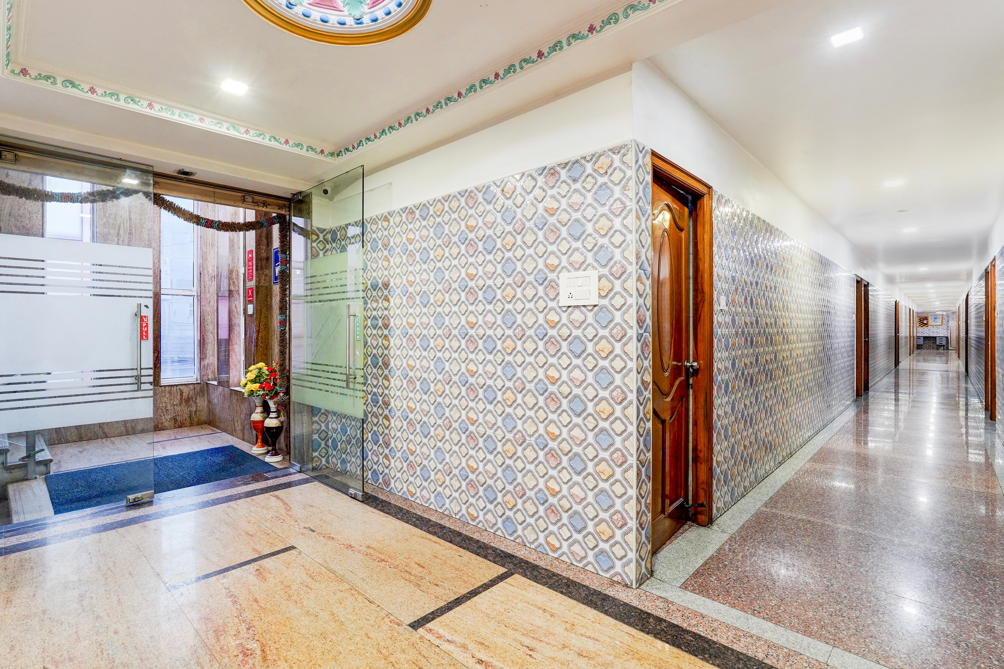 Super Hotel O Arcot Road Kauvery Hospital Porur Formerly Jeyas Residency in Chennai