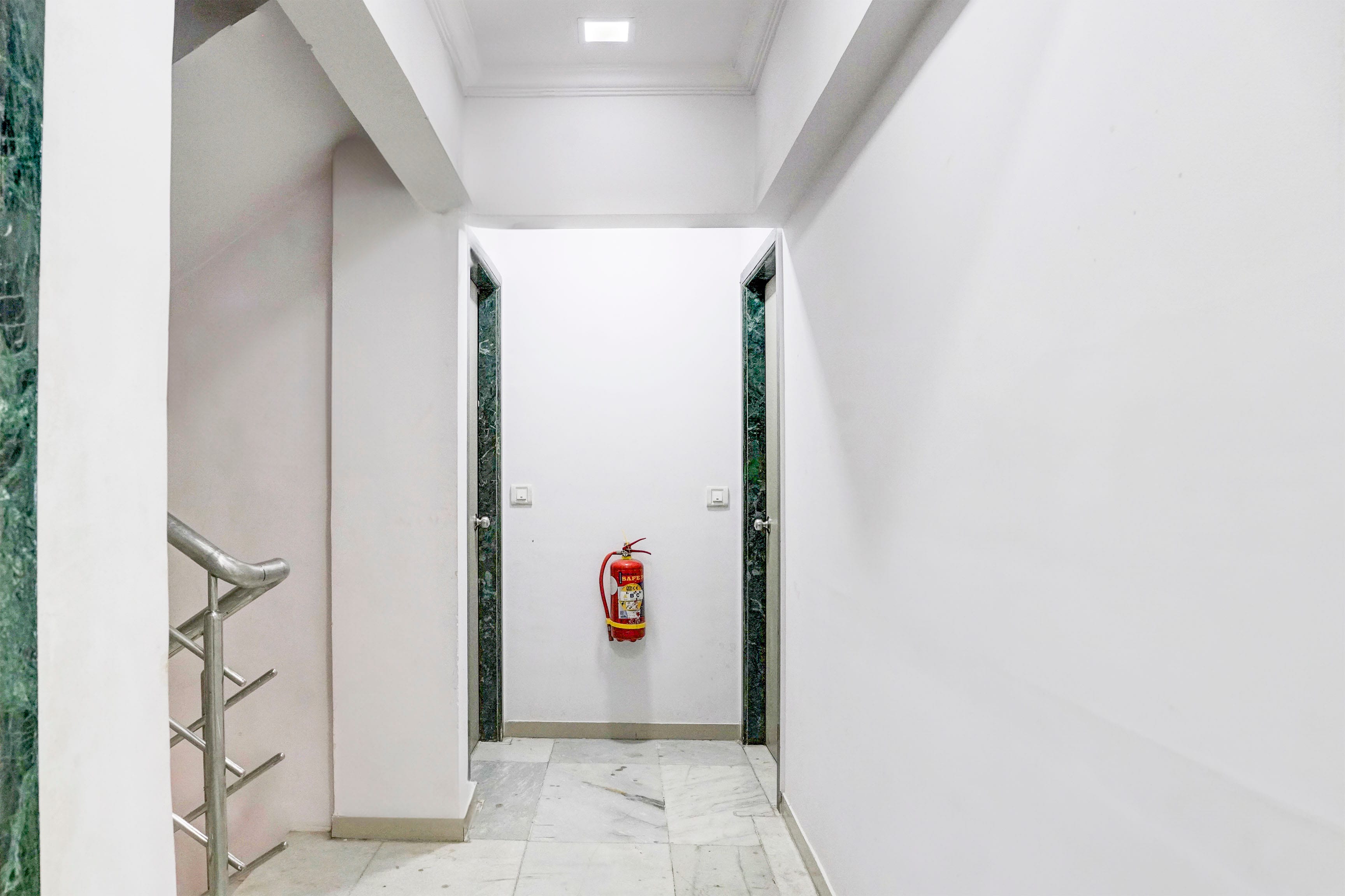 Hotel O Four Bungalow Formerly Ardaas Residency in Mumbai