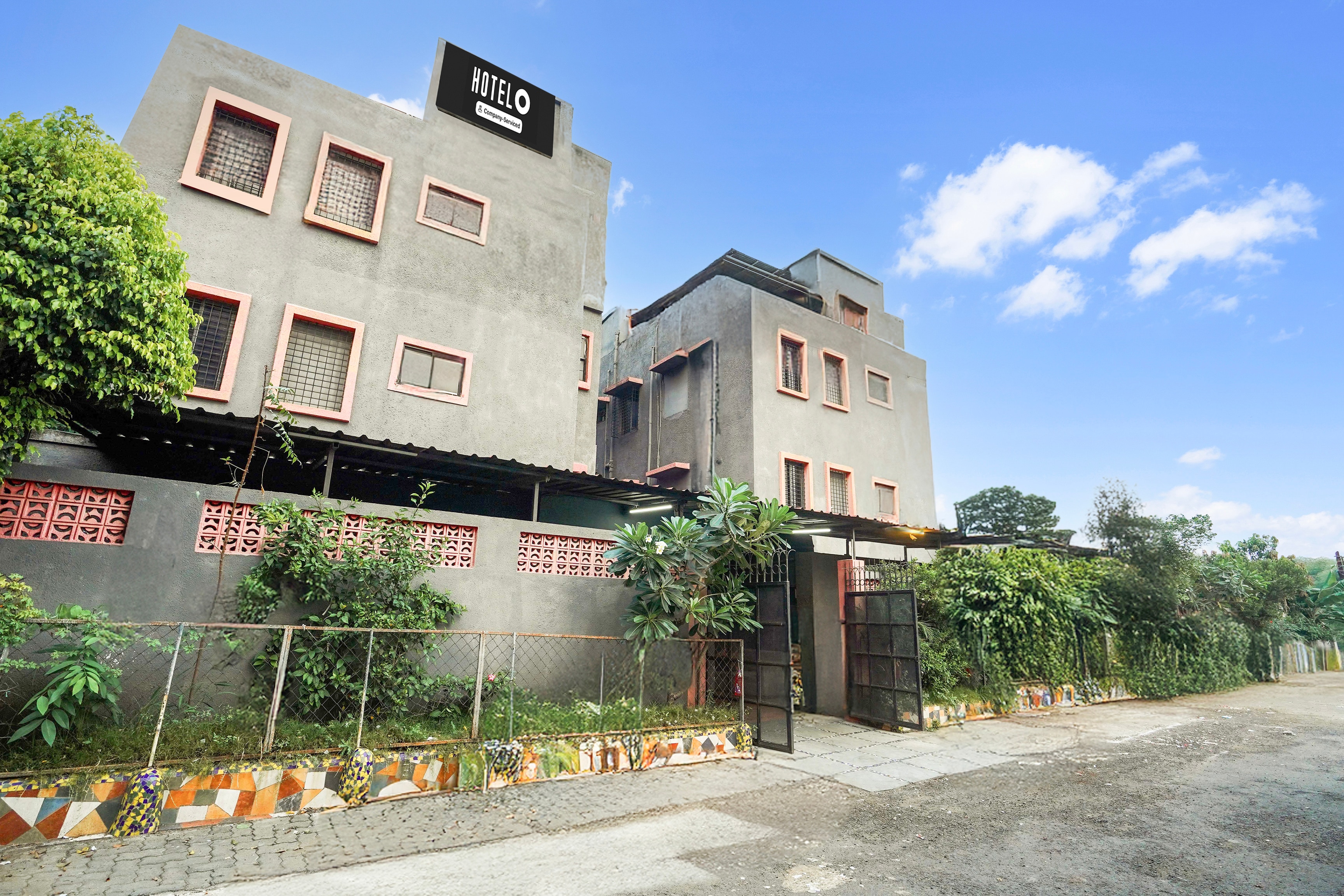 Super Hotel O Hingna Road Near Rachana Metro Station in Nagpur