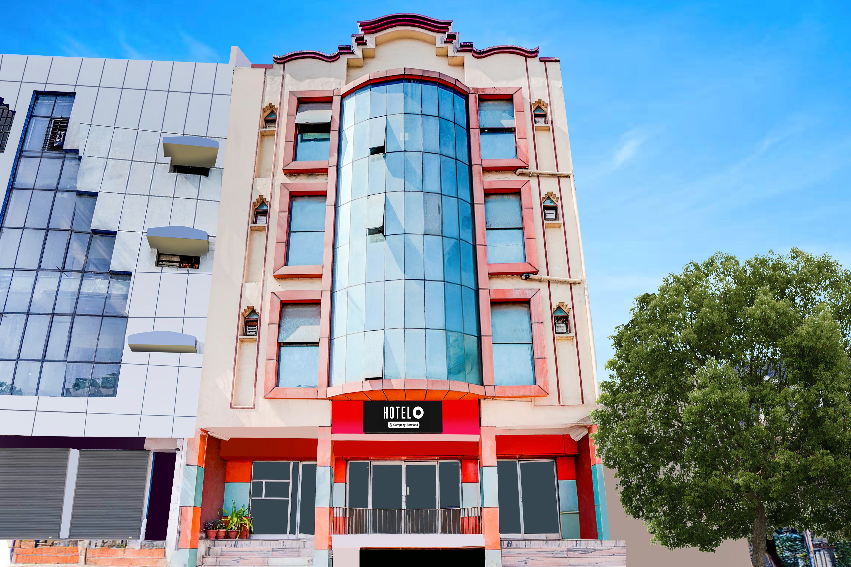 Hotel O Hussainganj Near Vidhansabha in Lucknow