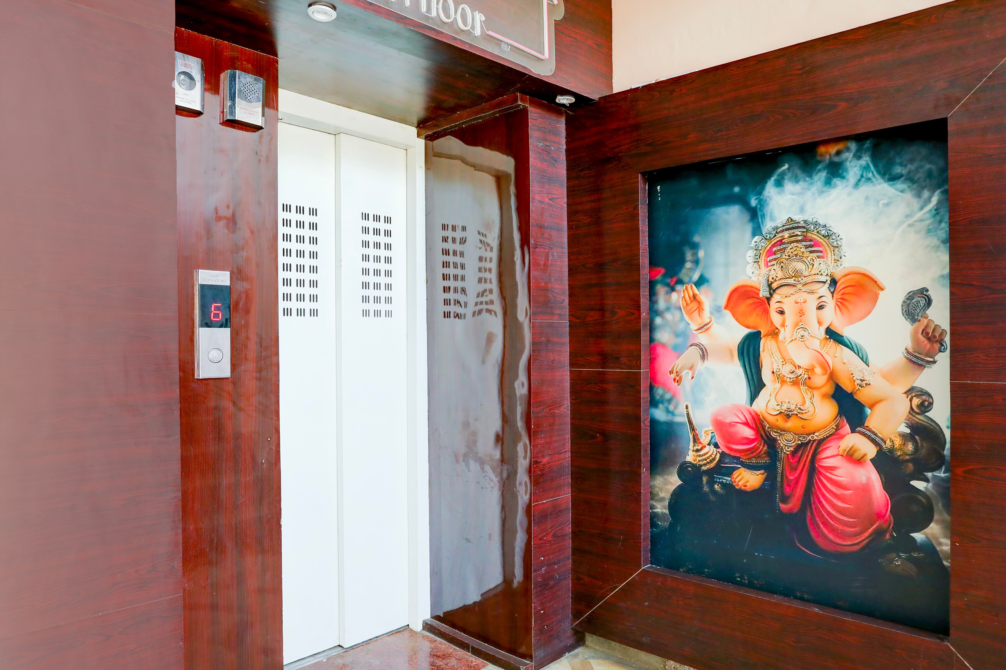 Super Hotel O Hyderabad Gate IIT BHU in Varanasi