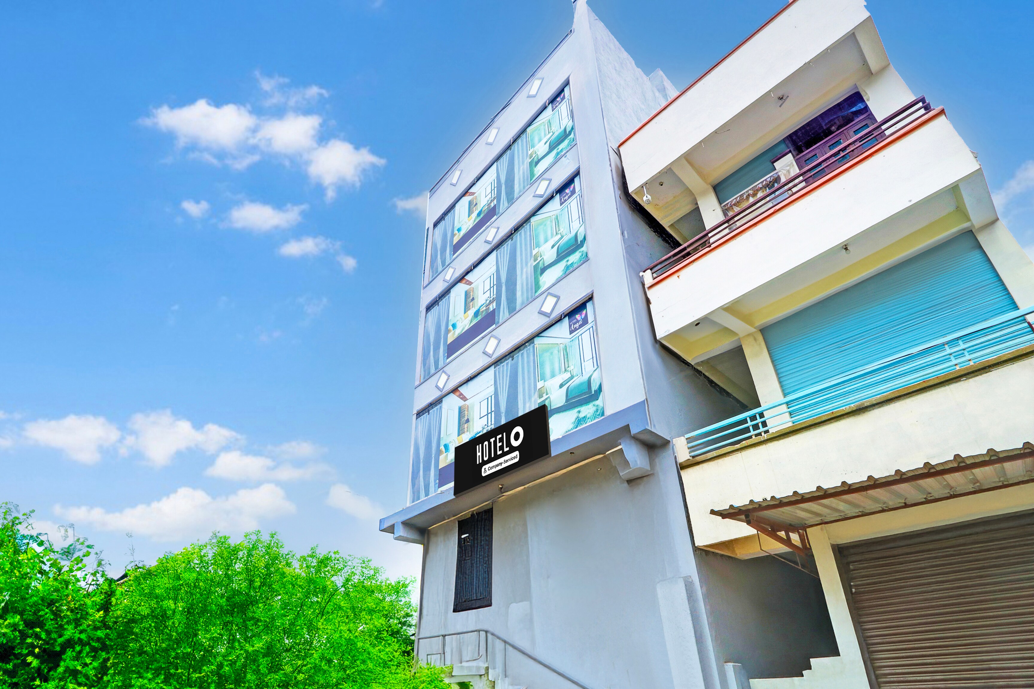 Super Hotel O Karmanghat Near TKR khaman in Hyderabad