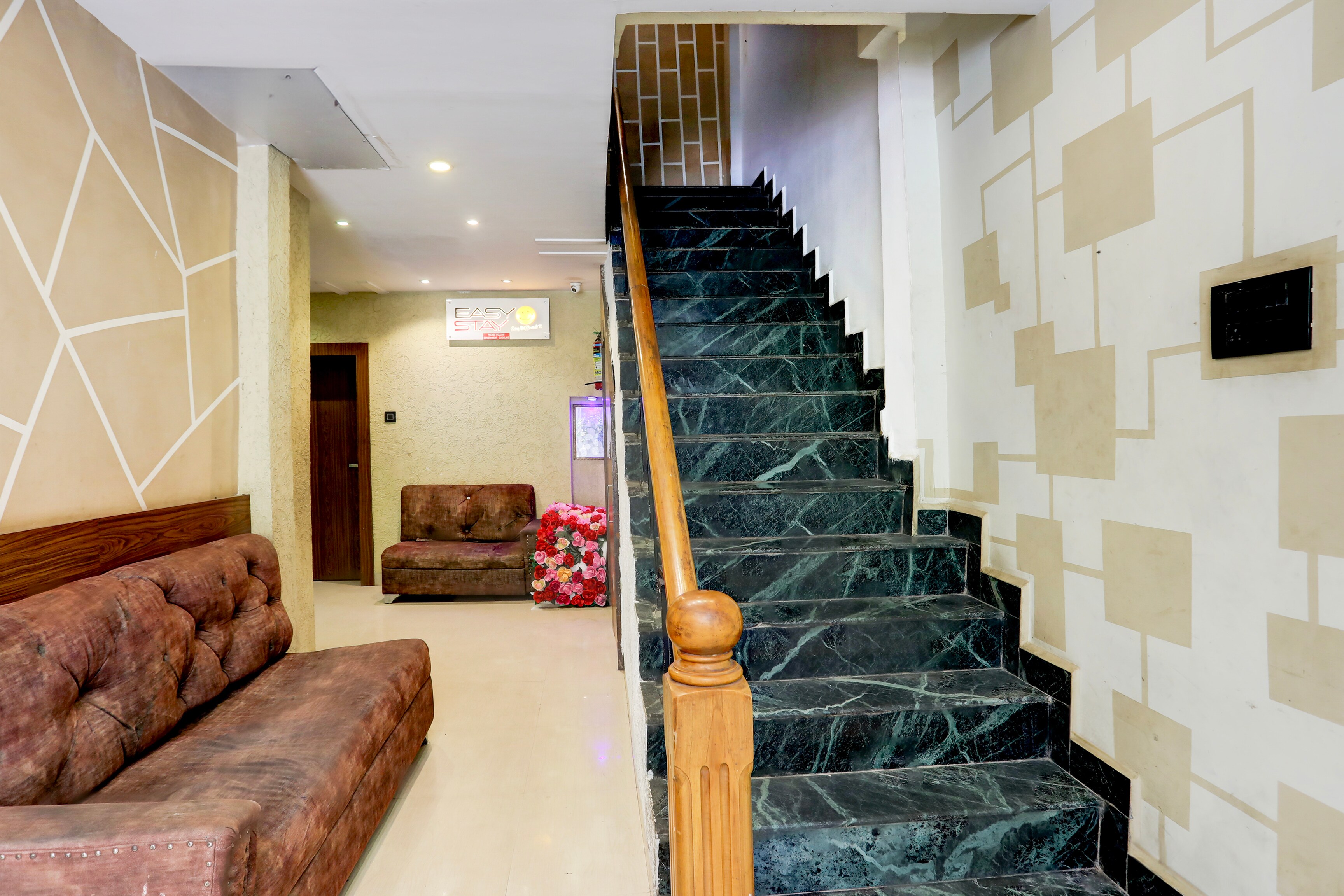 Super Hotel O MP Nagar Near Rachna Tower in Bhopal