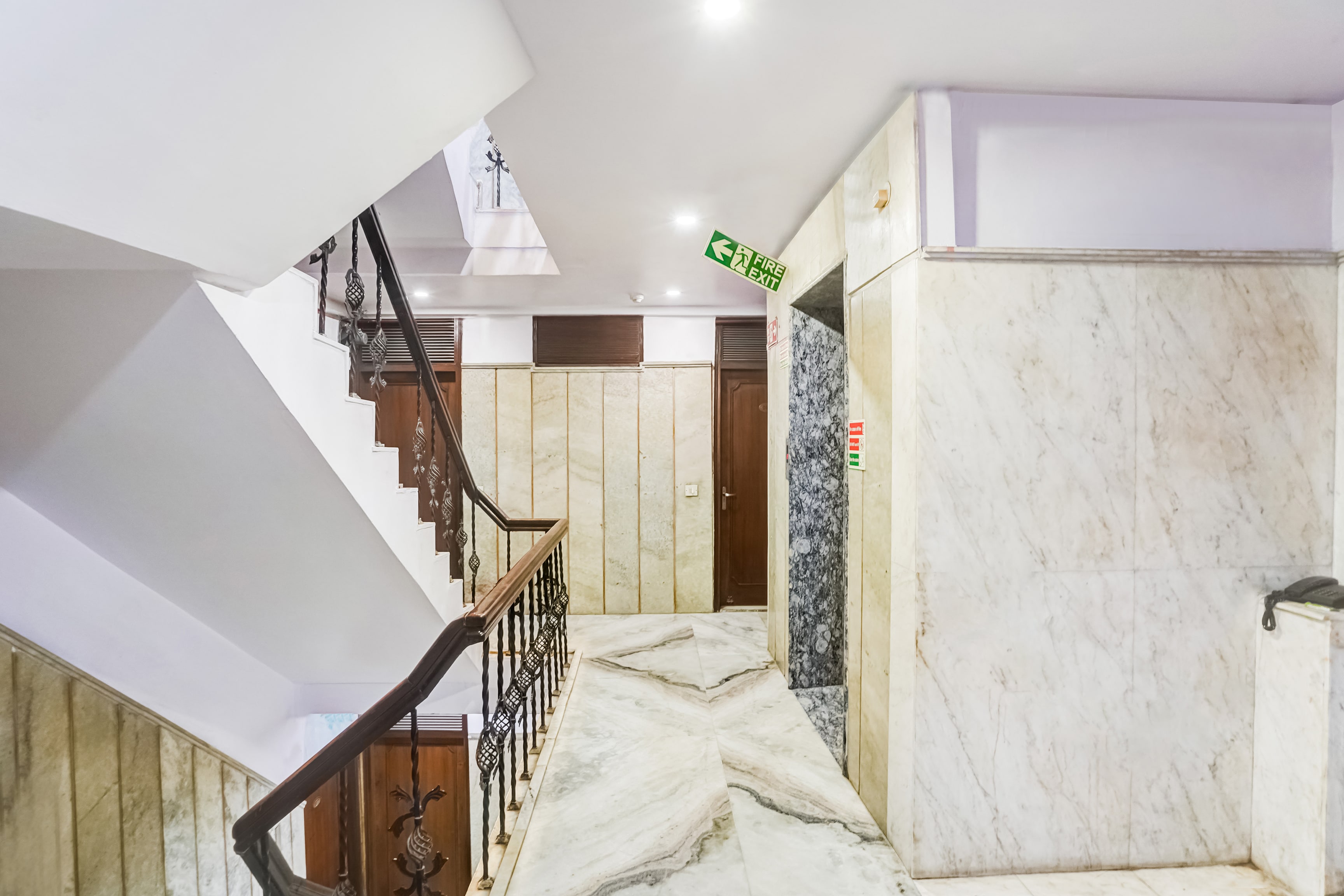 Hotel O Paharganj Near Railway Station Formerly Chand Palace in Delhi