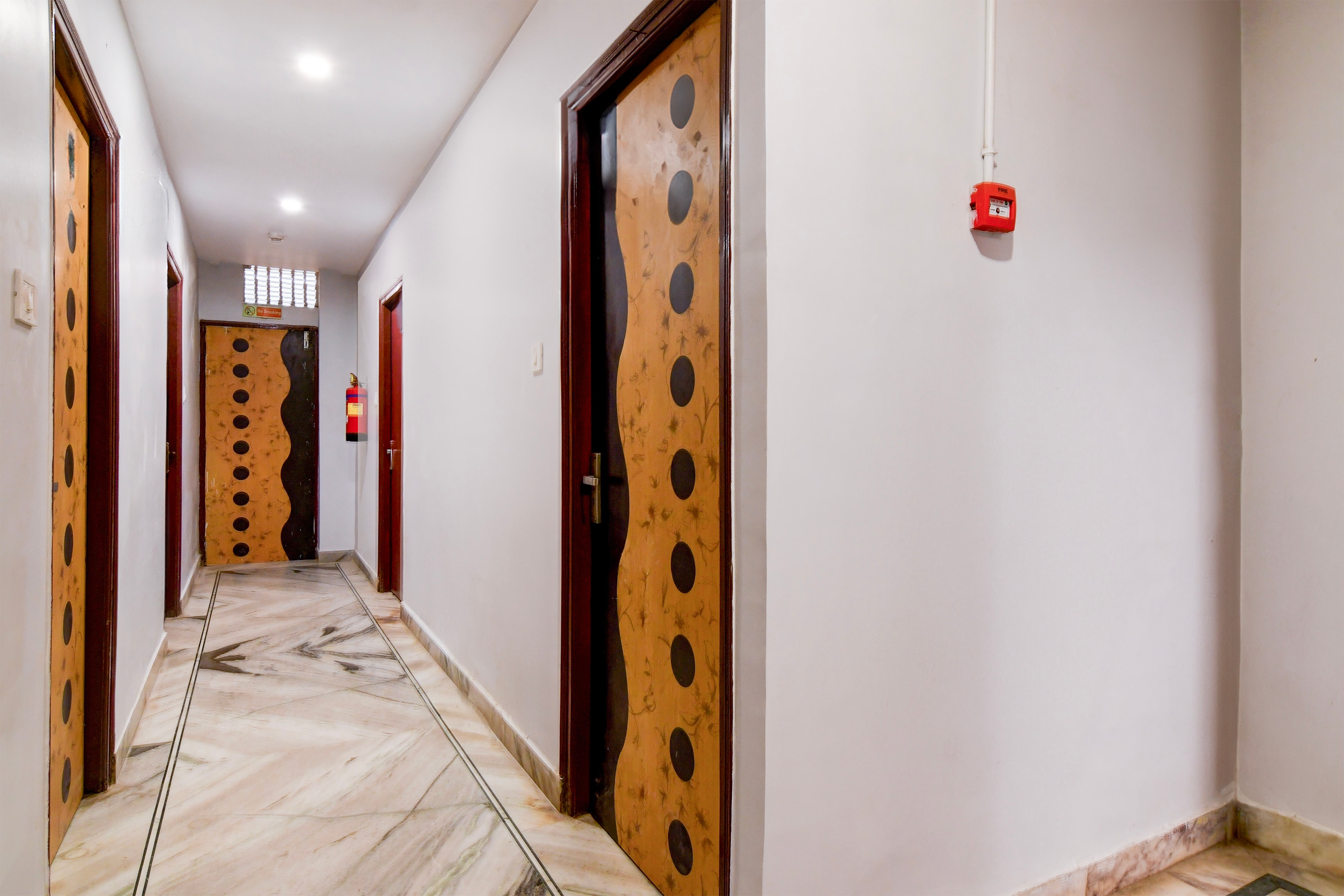 Super Hotel O Picnic Garden Formerly Amaris Stay in Kolkata