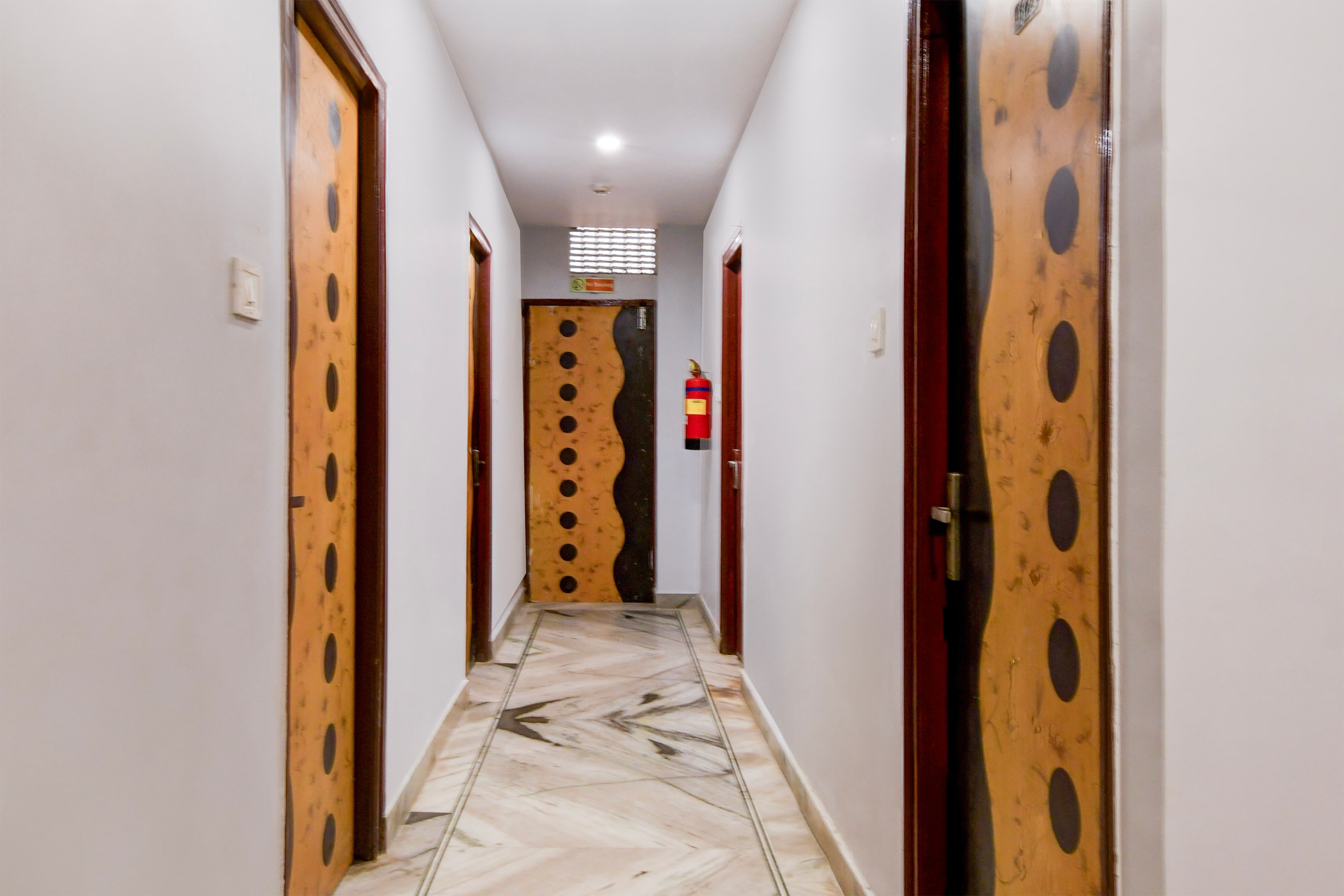 Super Hotel O Picnic Garden Formerly Amaris Stay in Kolkata