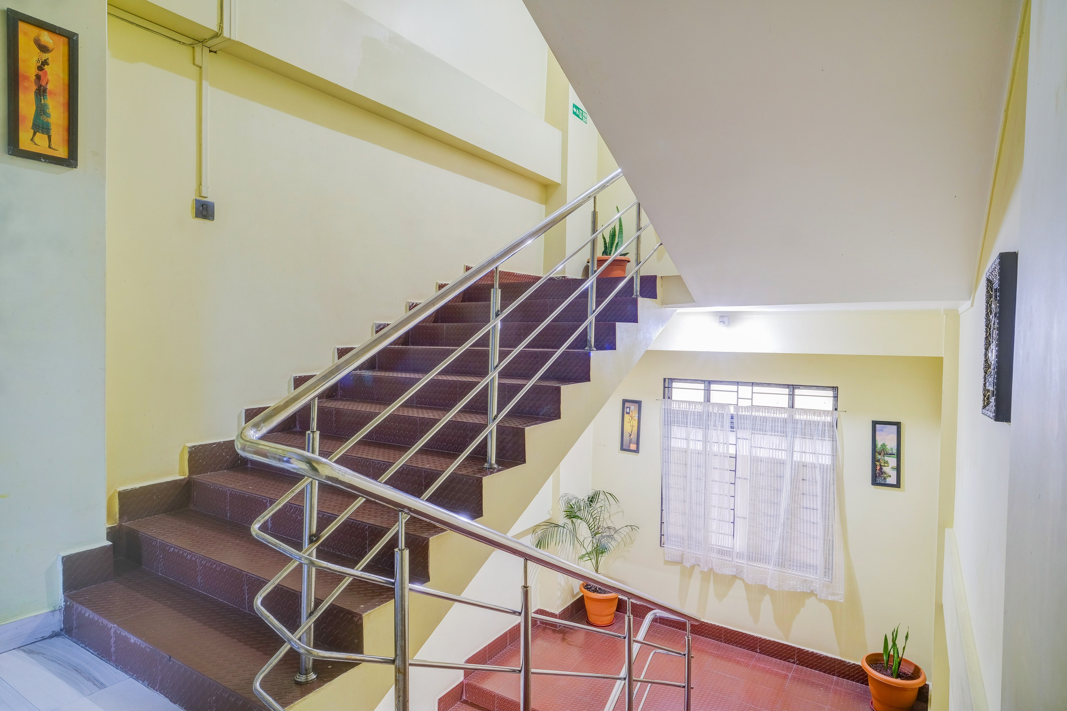 Super Hotel O Rynjah in Shillong