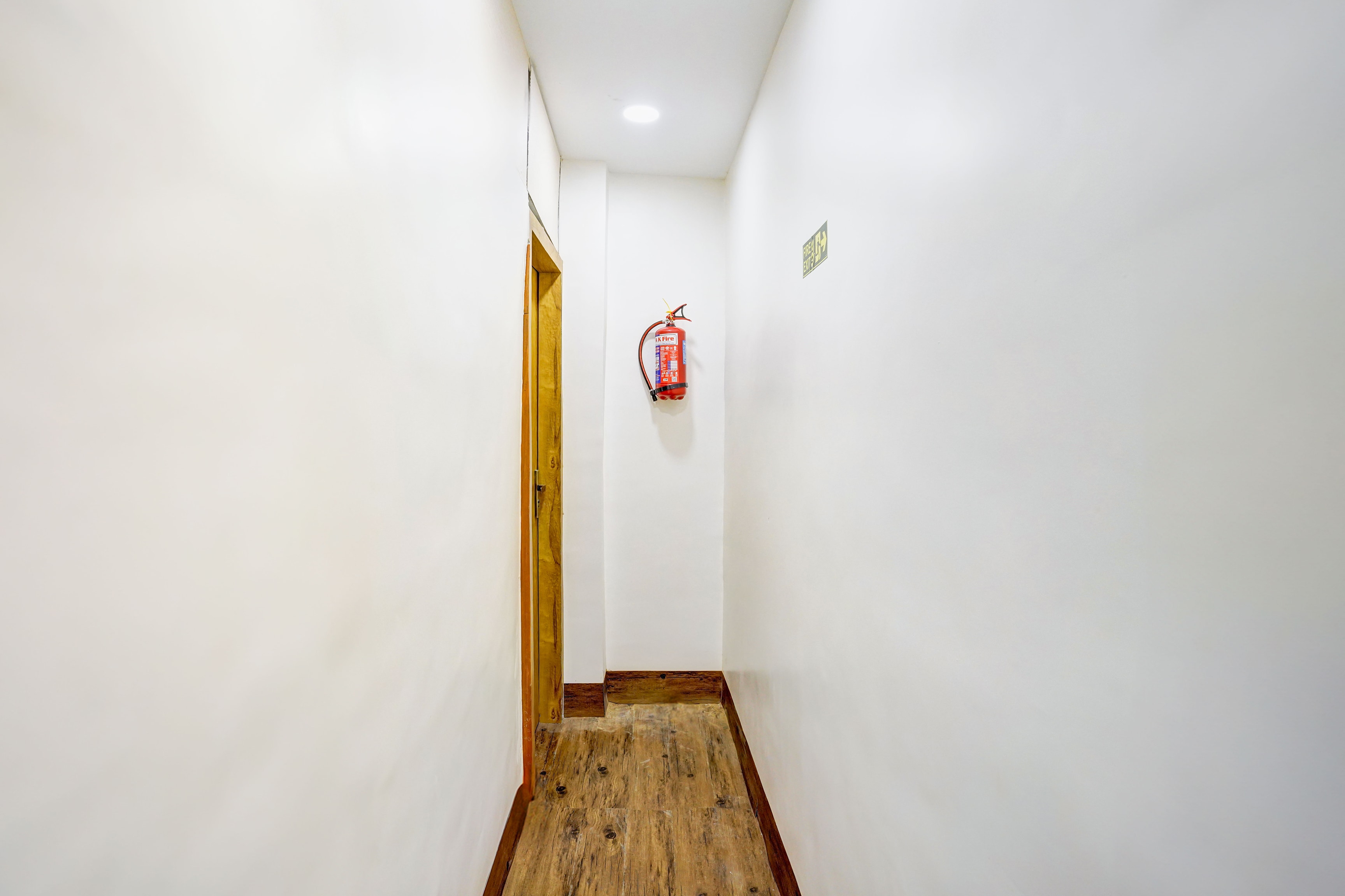 Super Hotel O Santacruz Railway Junction Formerly Kharsubway in Mumbai