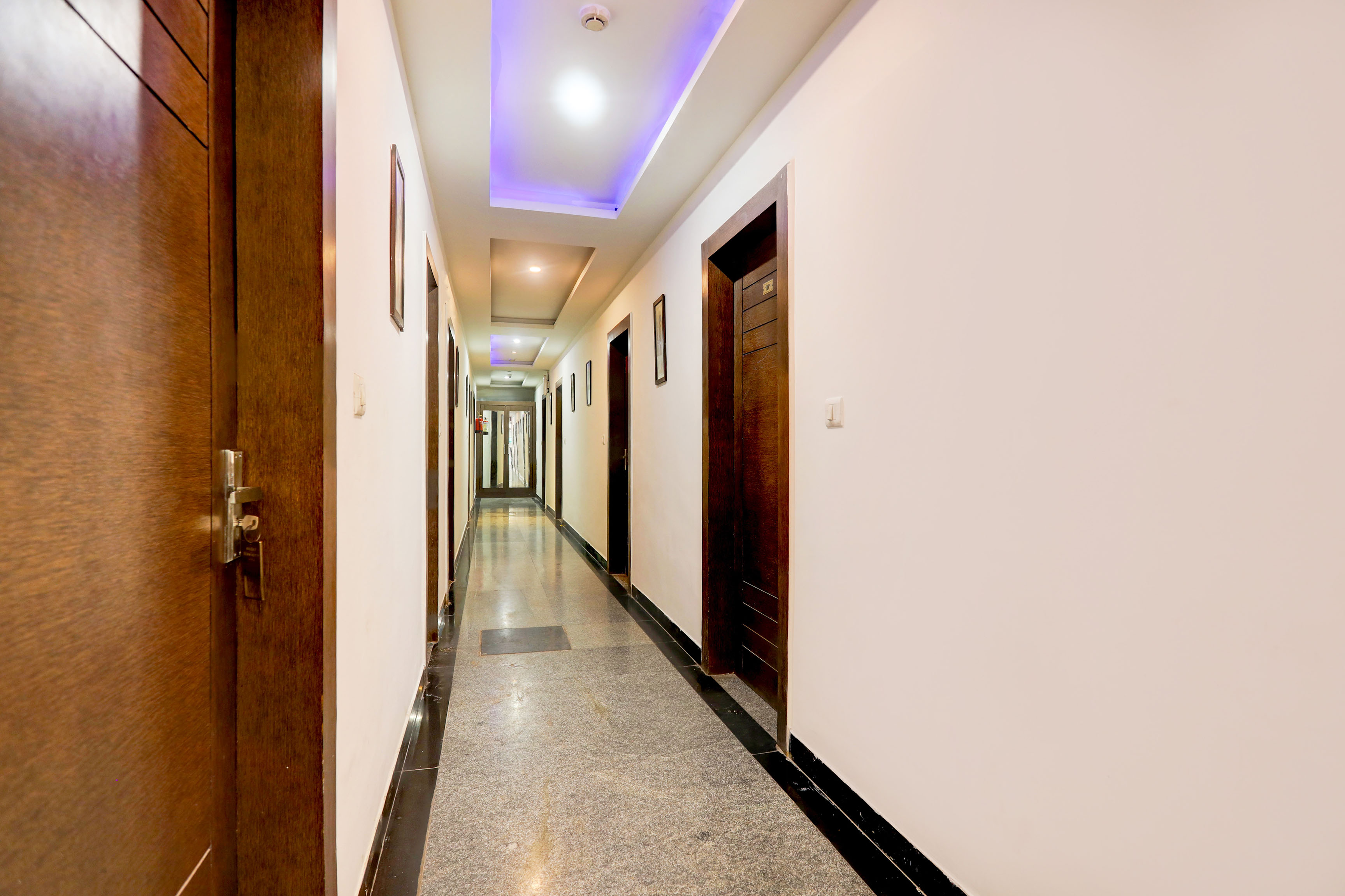 Super Hotel O Taj Nagri Near Taj Mahal East Gate Formerly Riviera in Agra