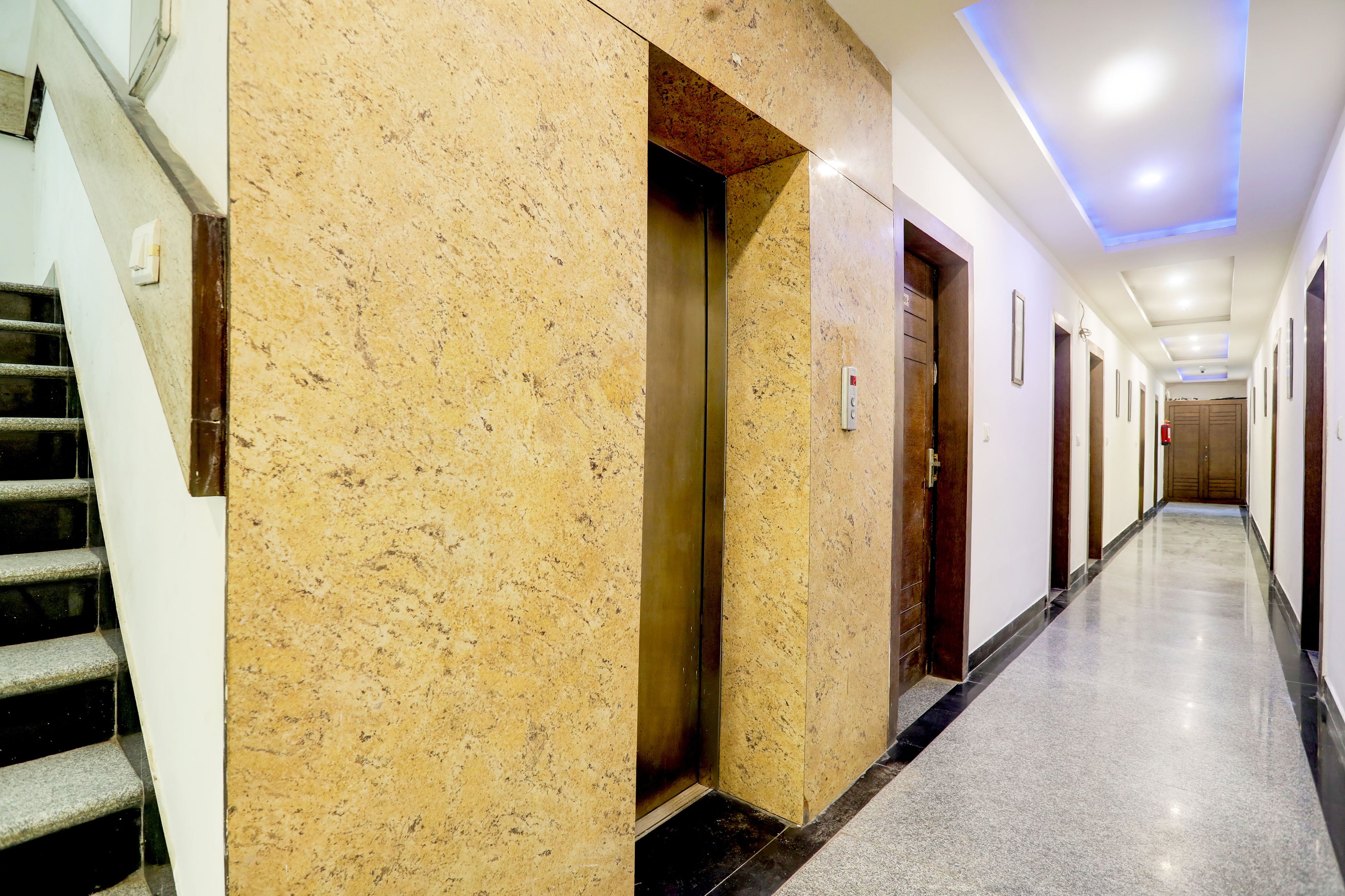 Super Hotel O Taj Nagri Near Taj Mahal East Gate Formerly Riviera in Agra