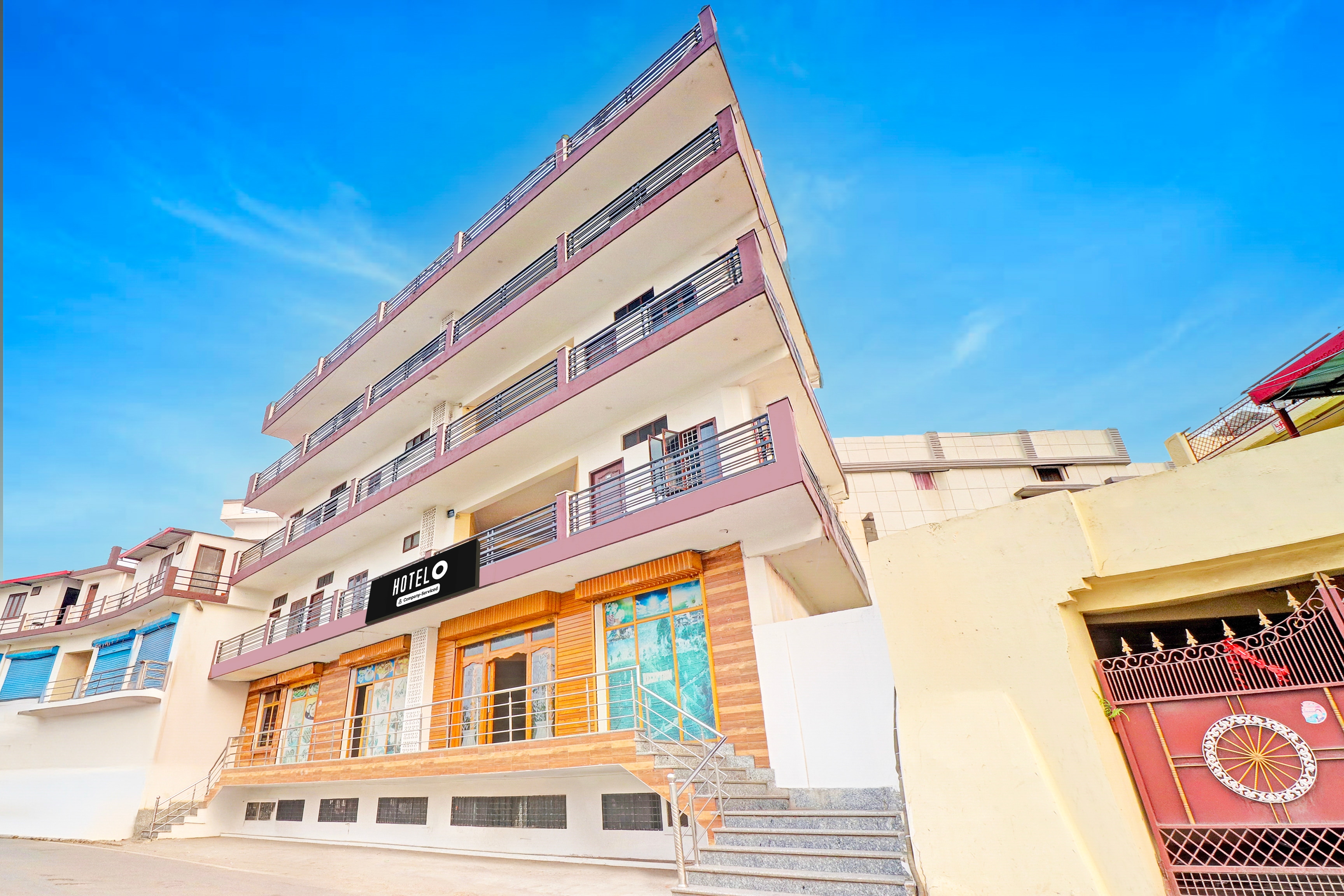 Super Hotel O Vidhan Sabha Chowk Formerly Sunshine Guest House in Dehradun