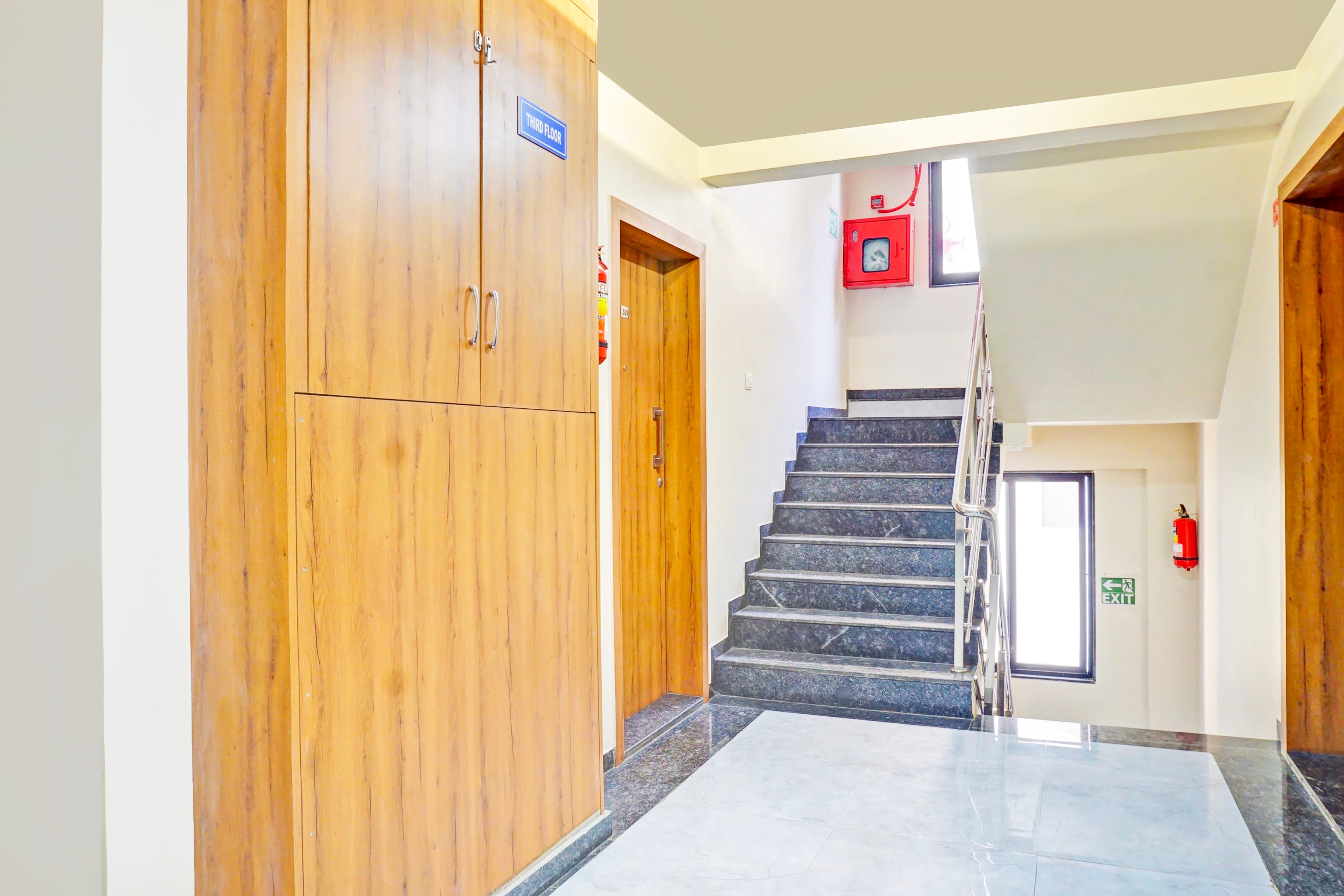 Super Townhouse Amanora Park Town Formerly Samrat Inn in Pune