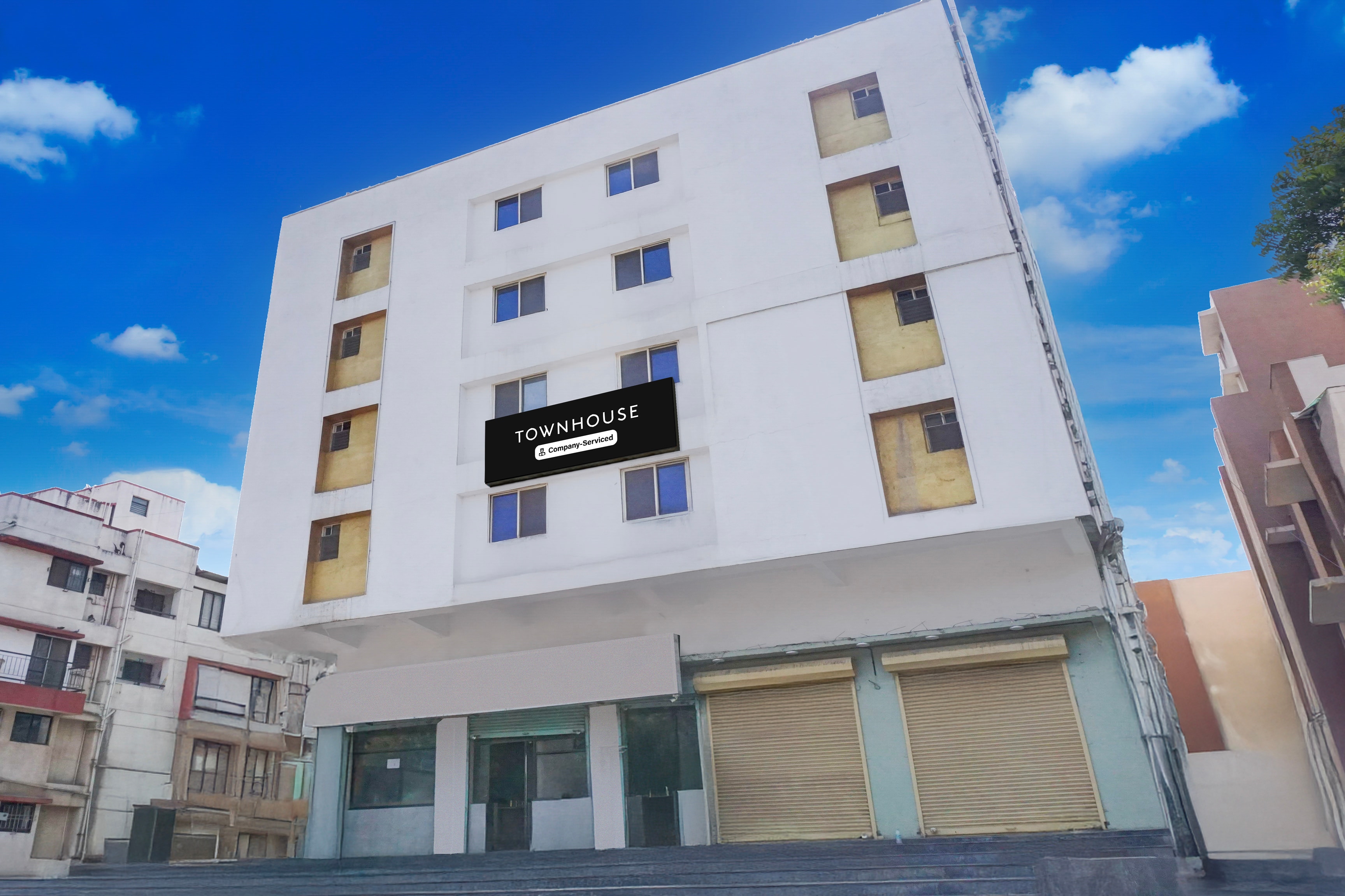 Super Townhouse Ambegaon Road Katraj Formerly White Castle in Pune