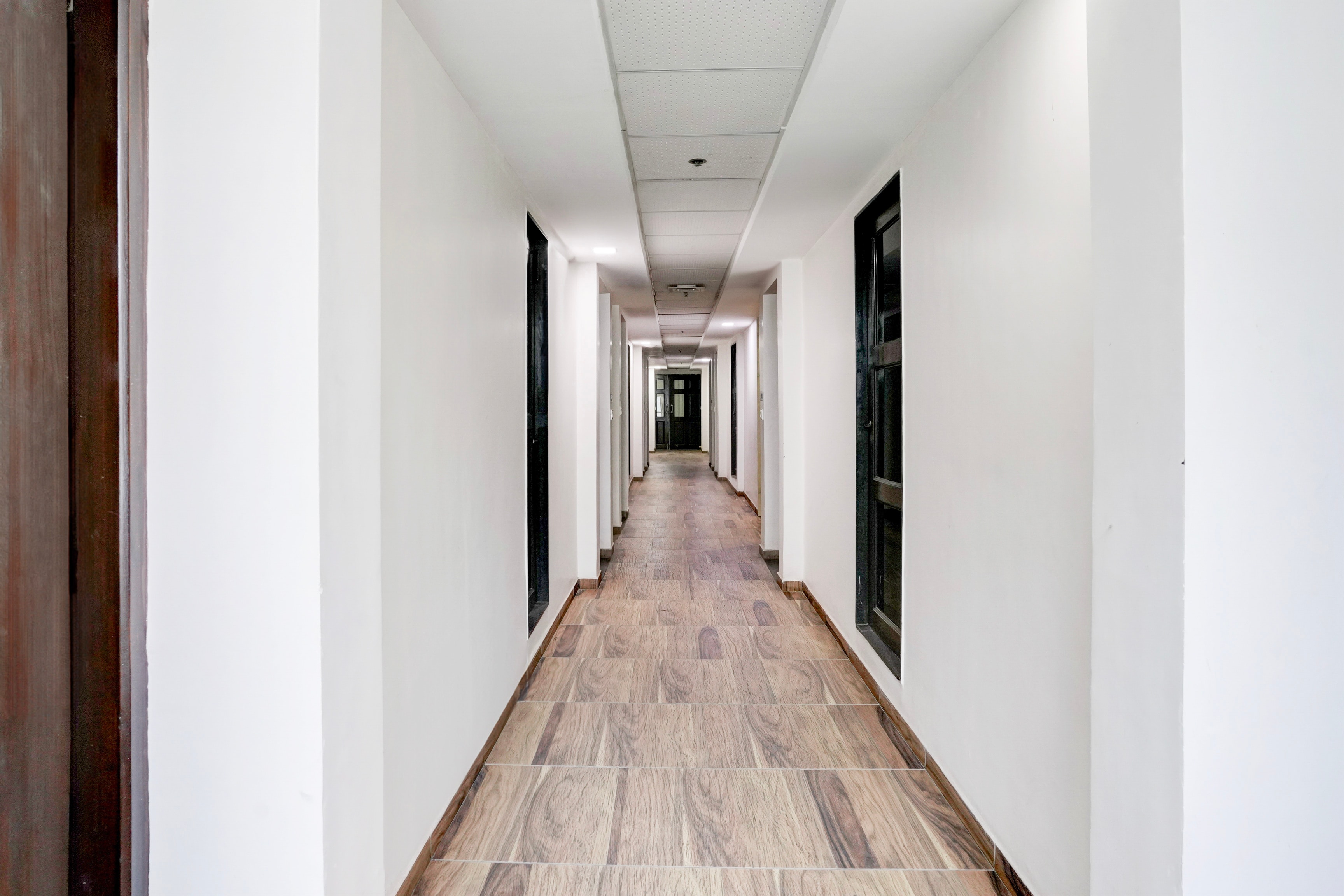 Super Townhouse Anand Formerly Hotel The Maison in Anand