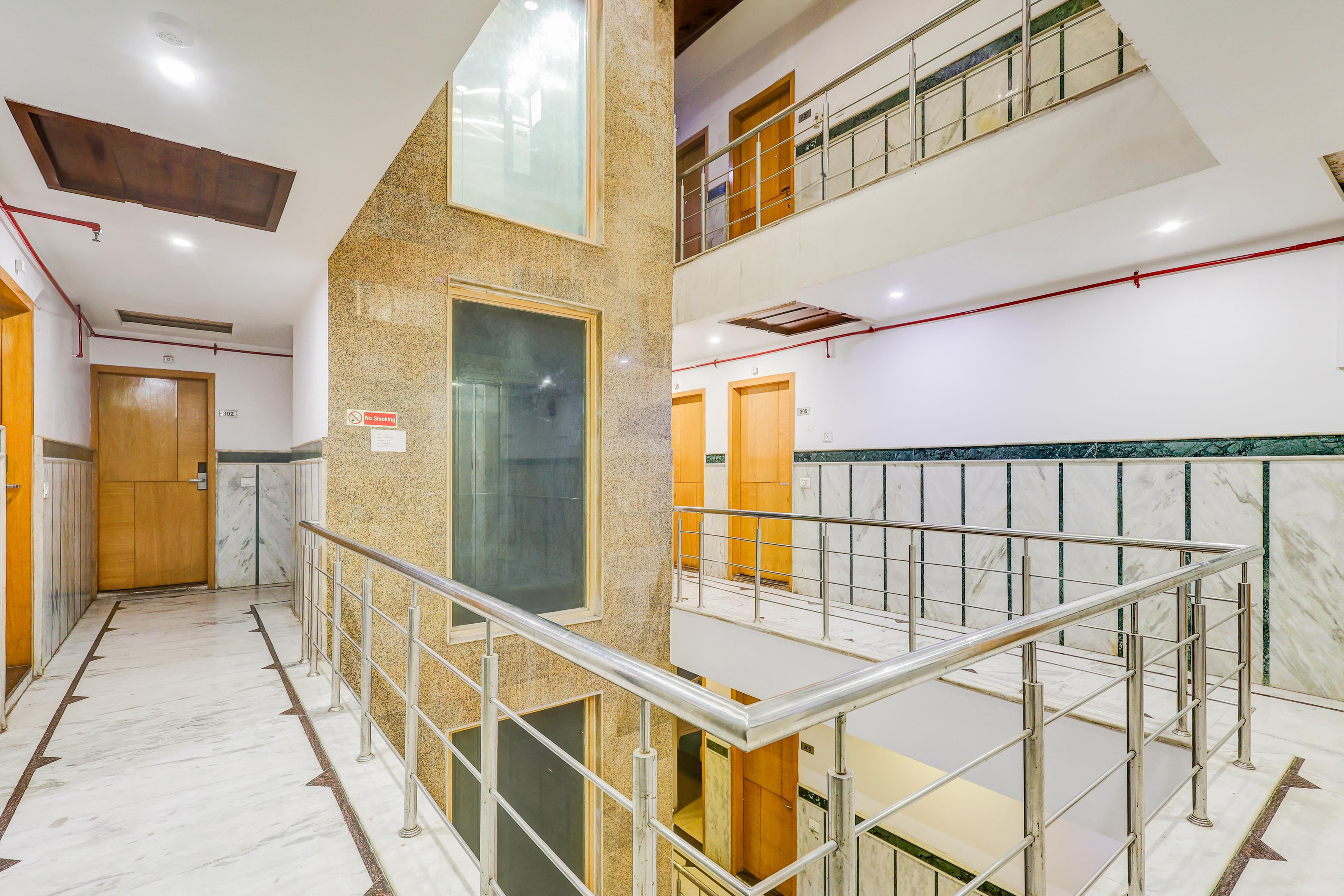 Townhouse Arakashan Road Paharganj Formerly Mohan international in Delhi