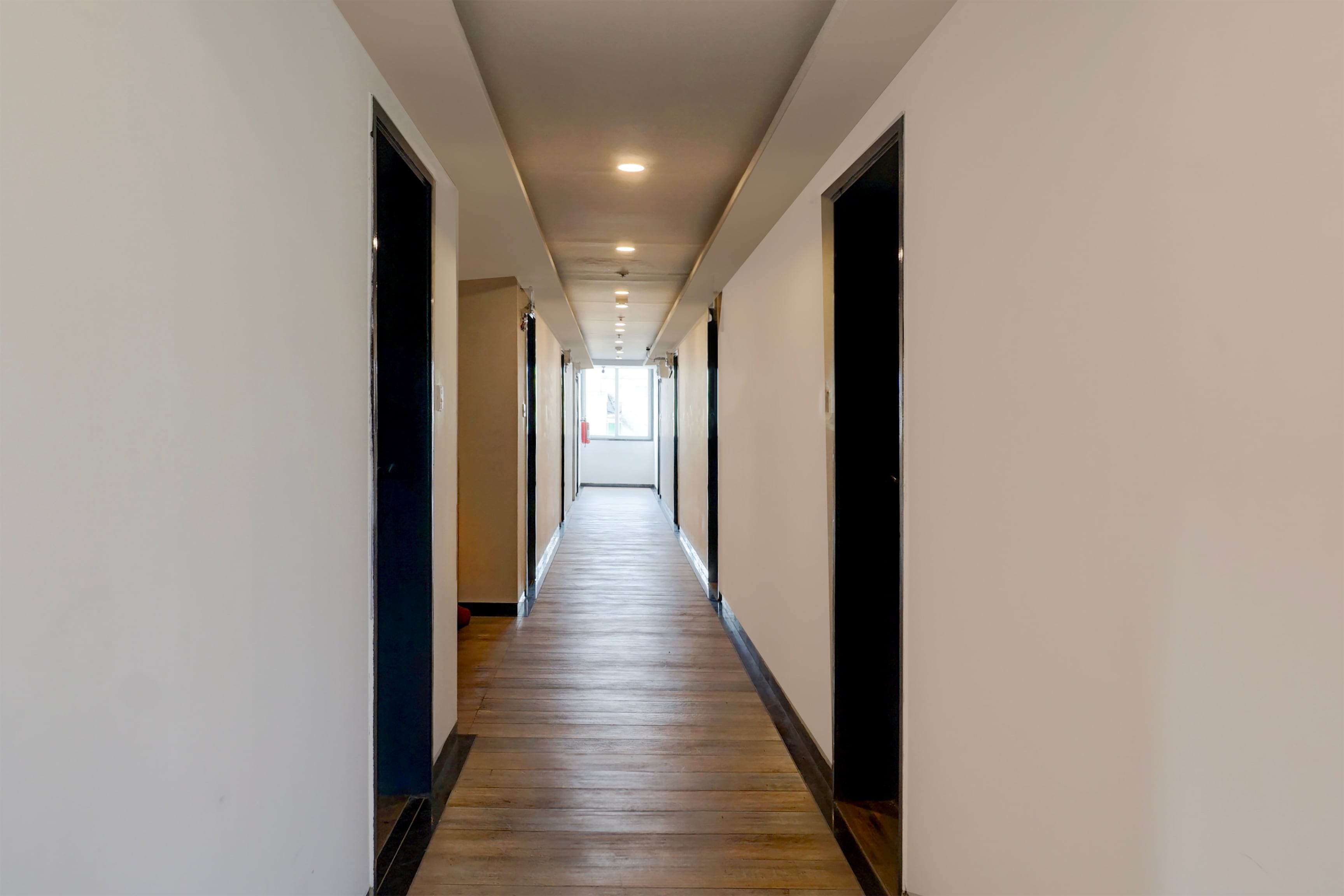 Super Townhouse Balewadi High Street in Pune