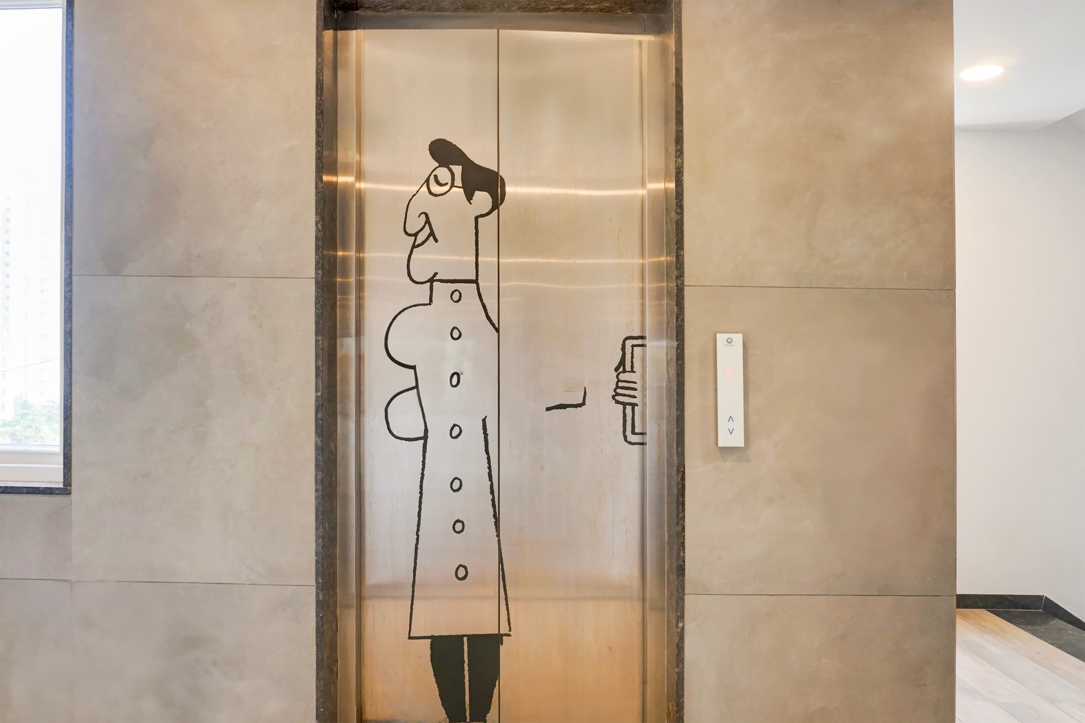 Super Townhouse Balewadi High Street in Pune