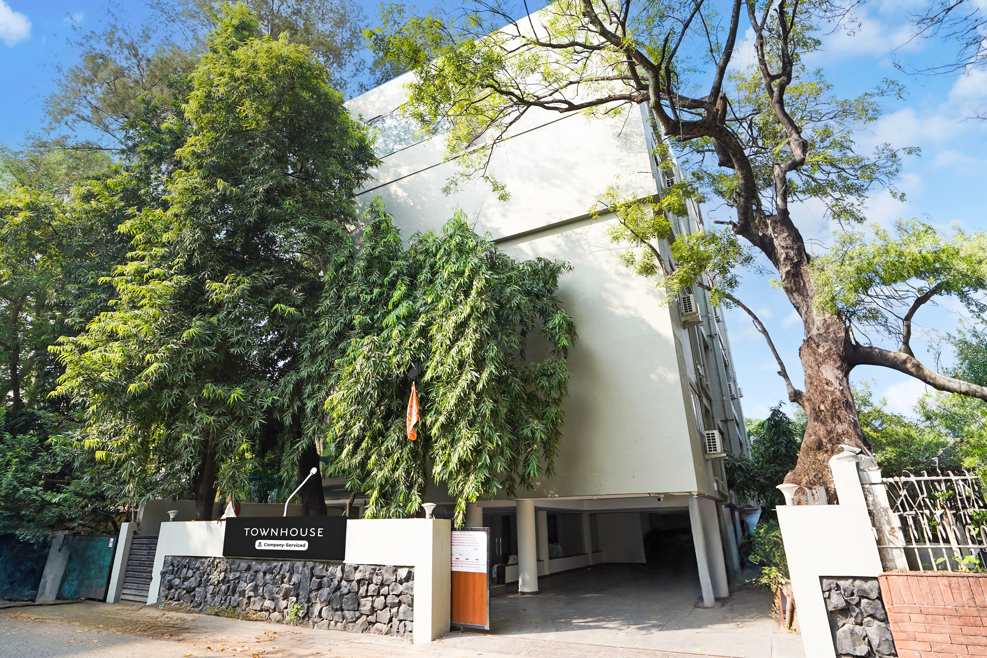 Super Townhouse Central Bazar Road Ramdaspeth in Nagpur