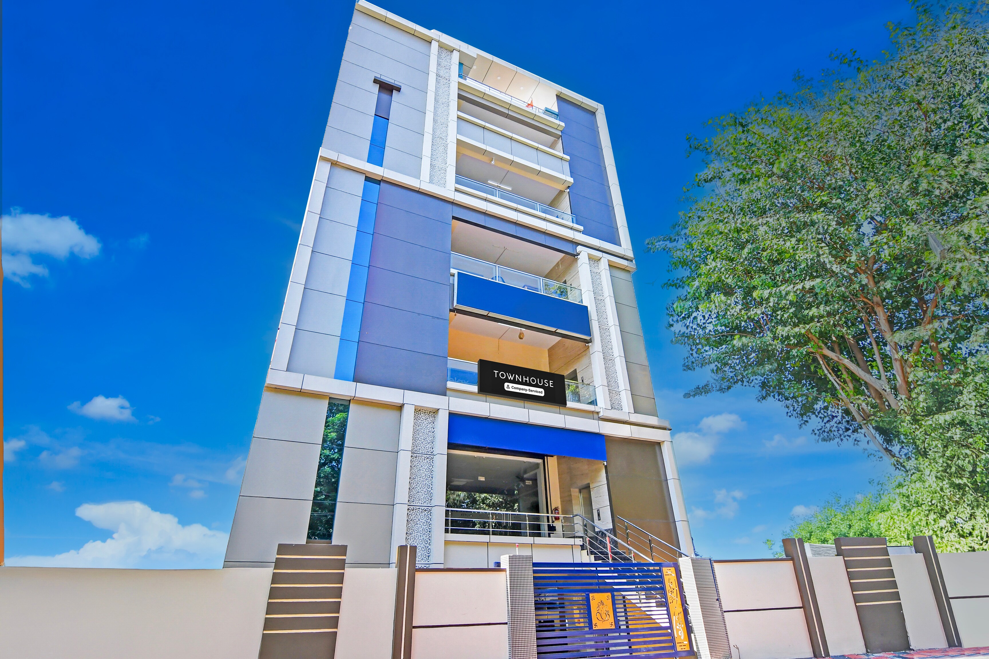 Super Townhouse Dwarakanagar Near Gurudwara in Visakhapatnam