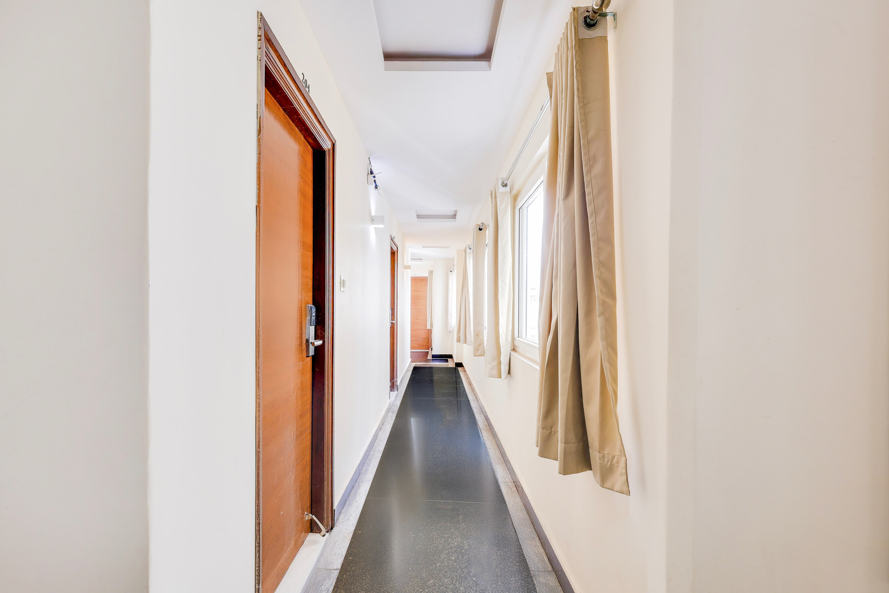 Super Townhouse Dwarka Nagar Near Ramatalkies in Visakhapatnam