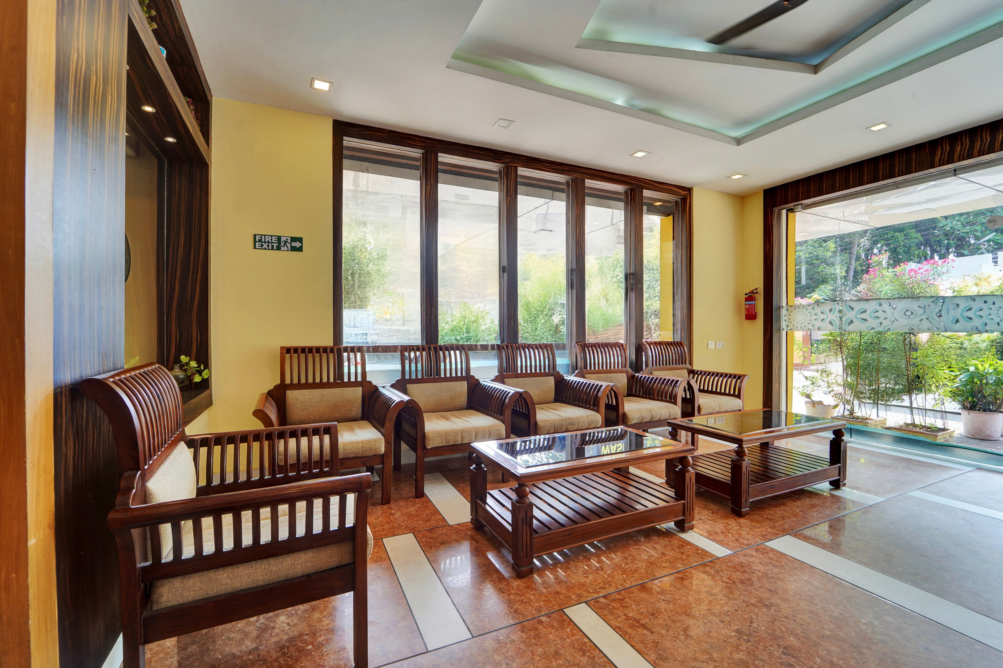 Super Townhouse Ernakulam North in Kochi