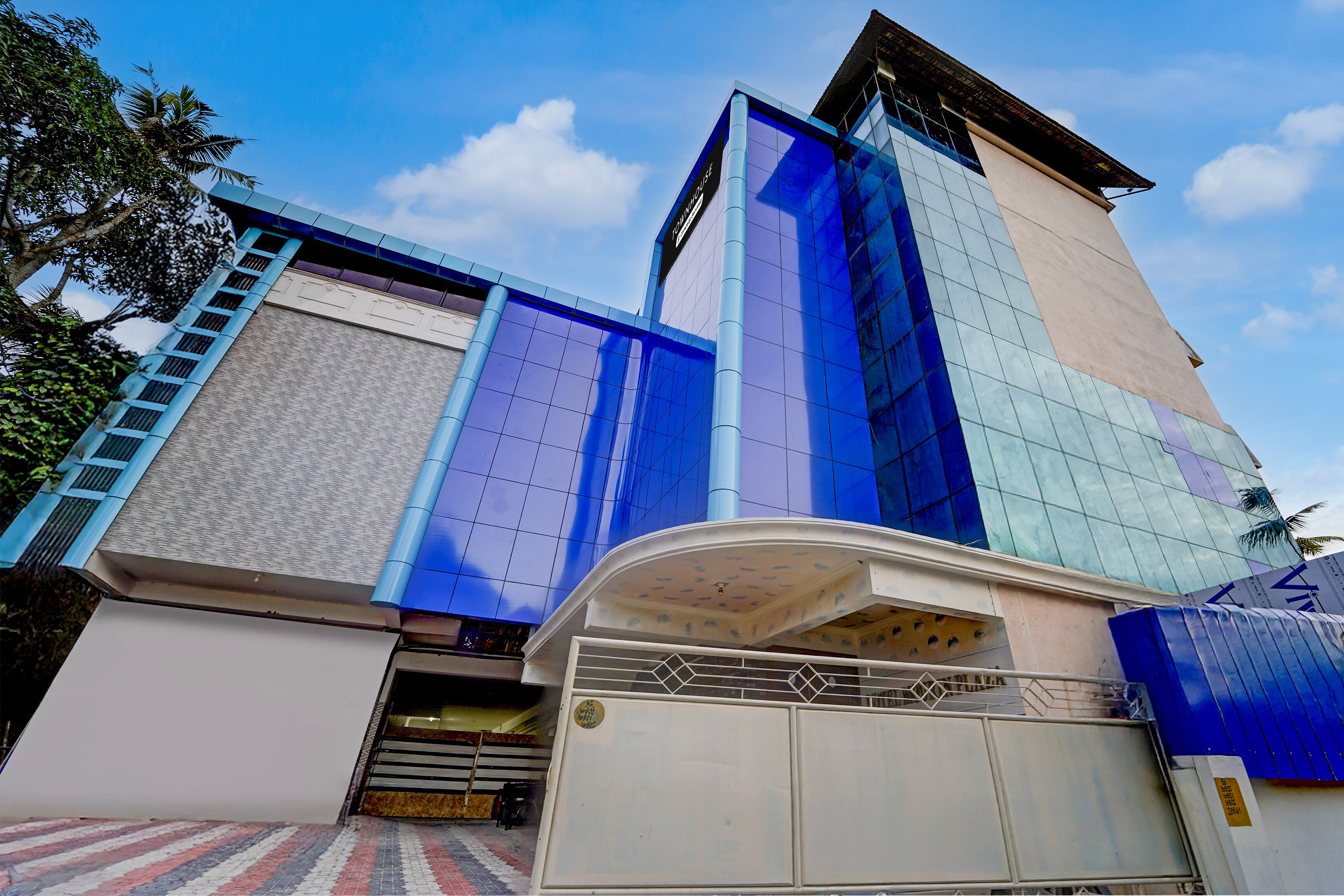 Super Townhouse Green Field Stadium Karyavattom in Thiruvananthapuram