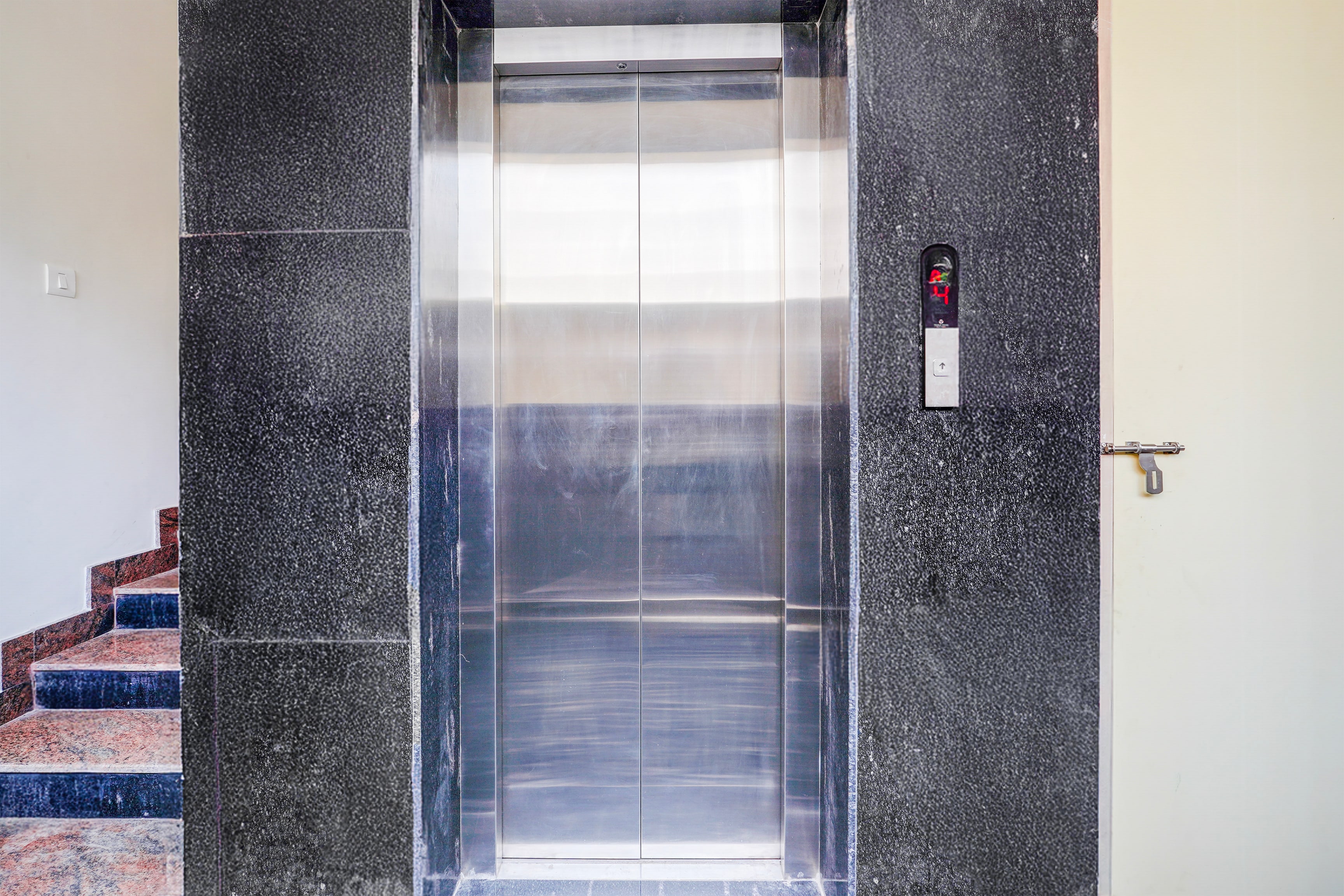 Super Townhouse Hebbal Dasarahalli Formerly Otium Suites in Bangalore