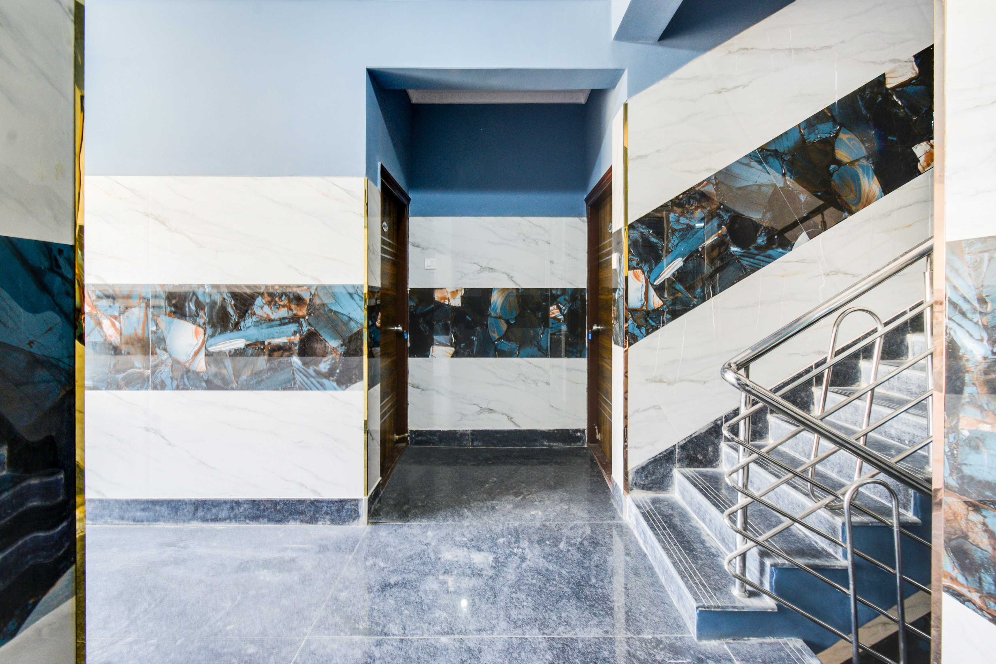 Super Townhouse Hitech City Near Yashoda Hospital in Hyderabad