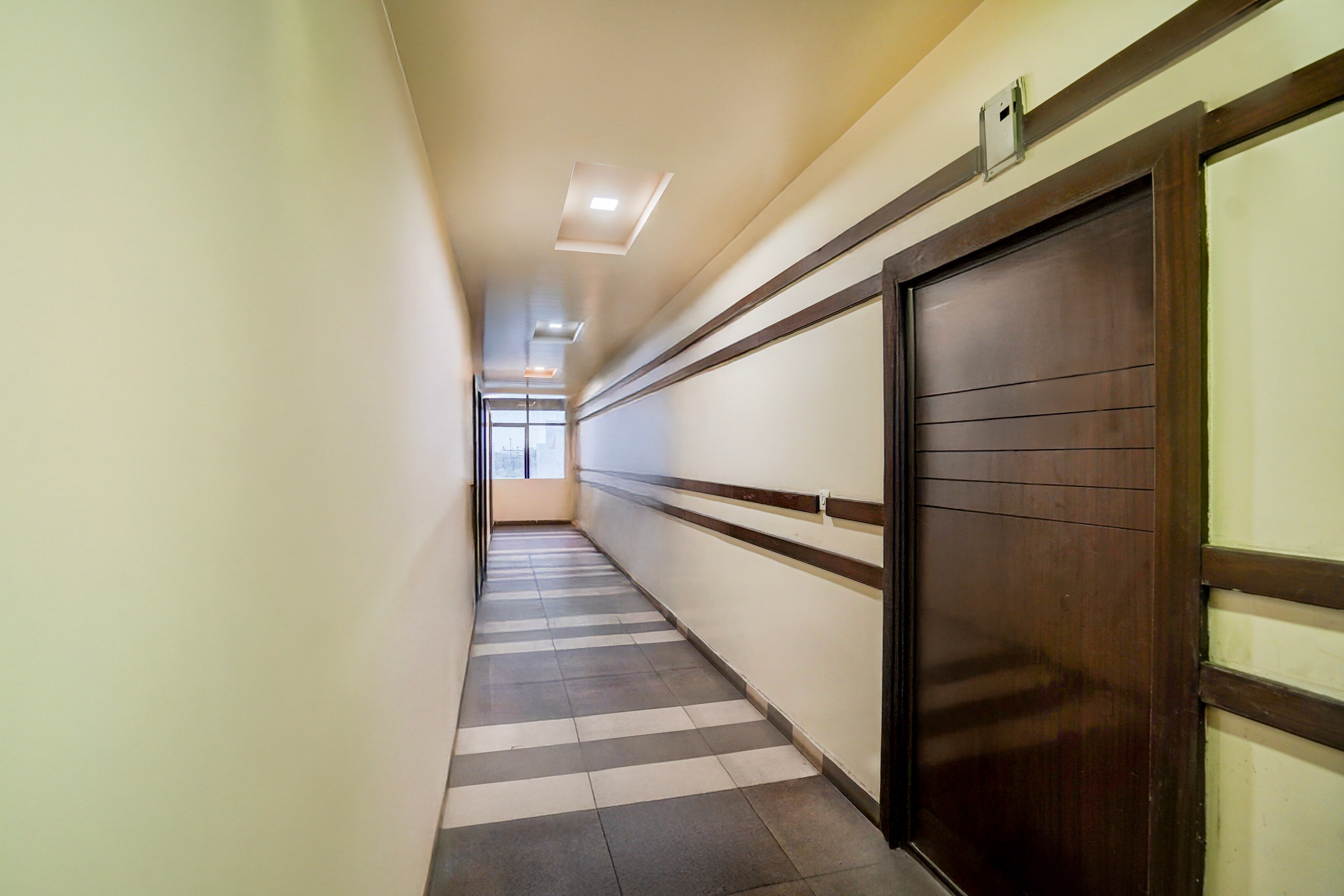 Super Townhouse Lalghati Near Airport in Bhopal