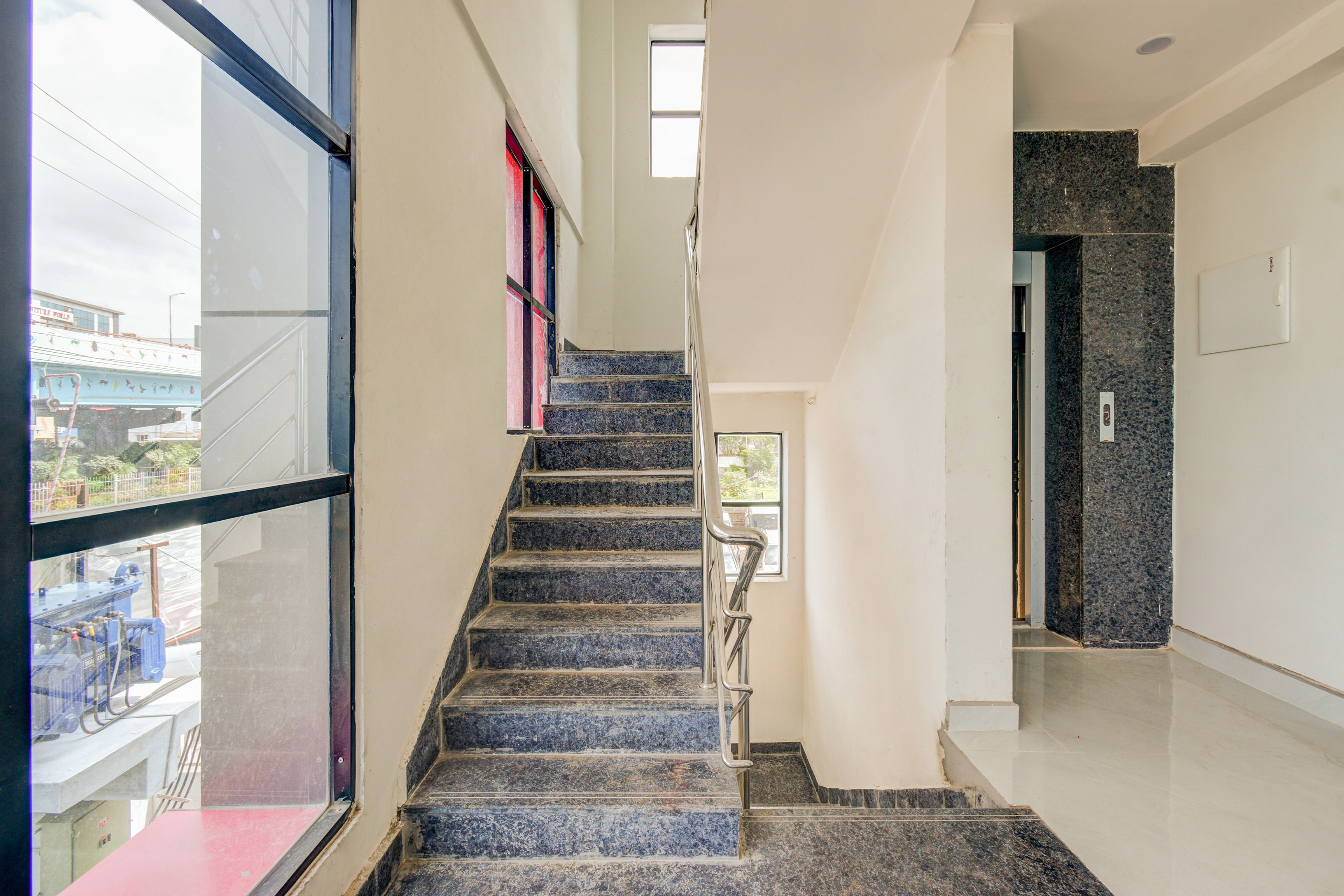 Super Townhouse Oak LB Metro Station Formerly Sunil Arcade in Hyderabad